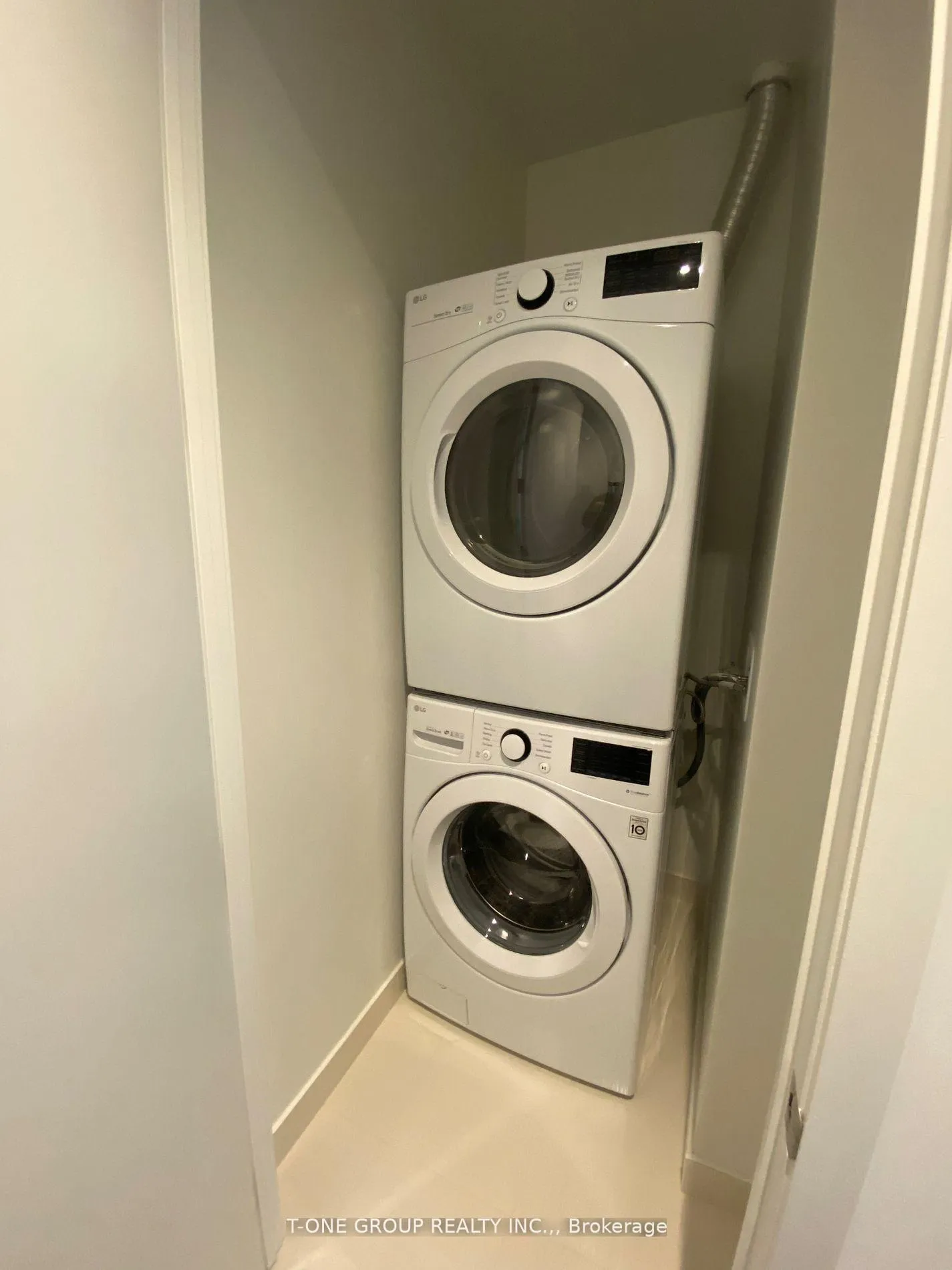 Photo 13 of Unit 4206, 15 Lower Jarvis Street, Toronto, Waterfront Communities — HOMEH