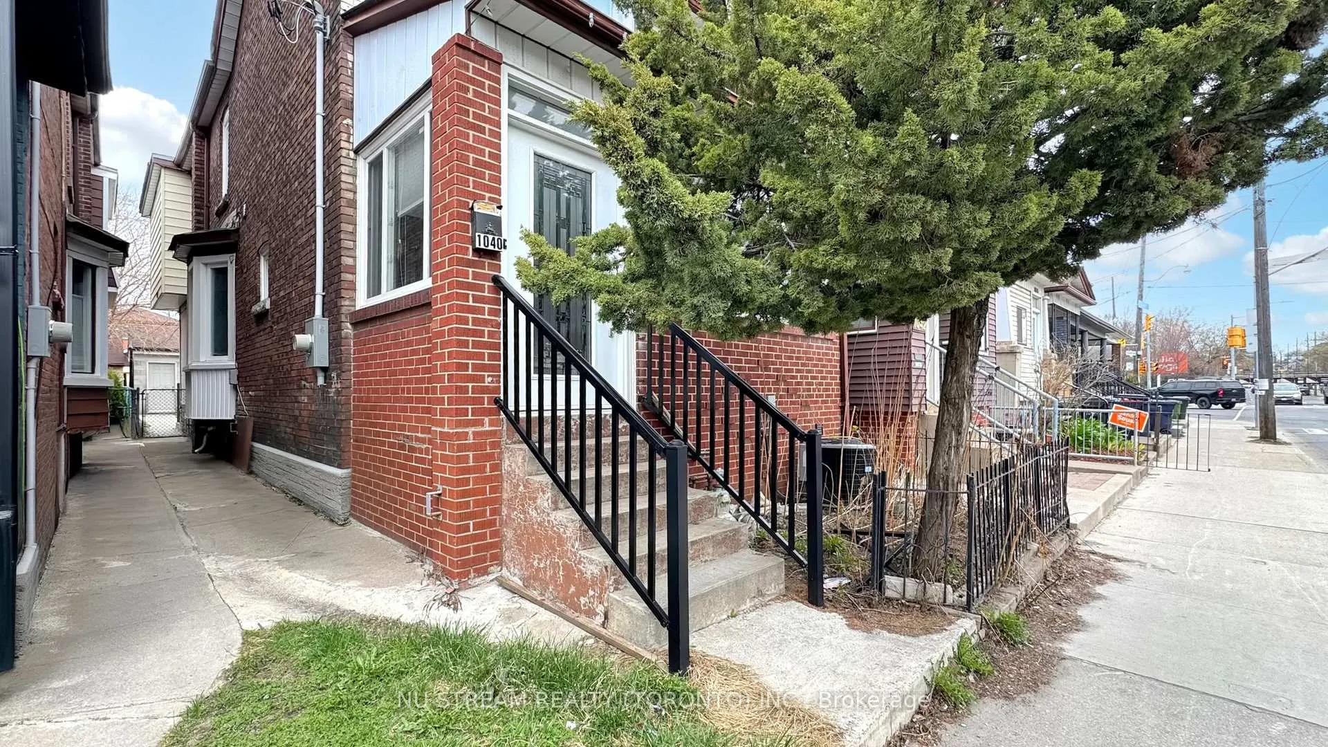 Photo 1 of 1040 Ossington Avenue, Toronto, Dovercourt-Wallace Emerson-Junction — HOMEH