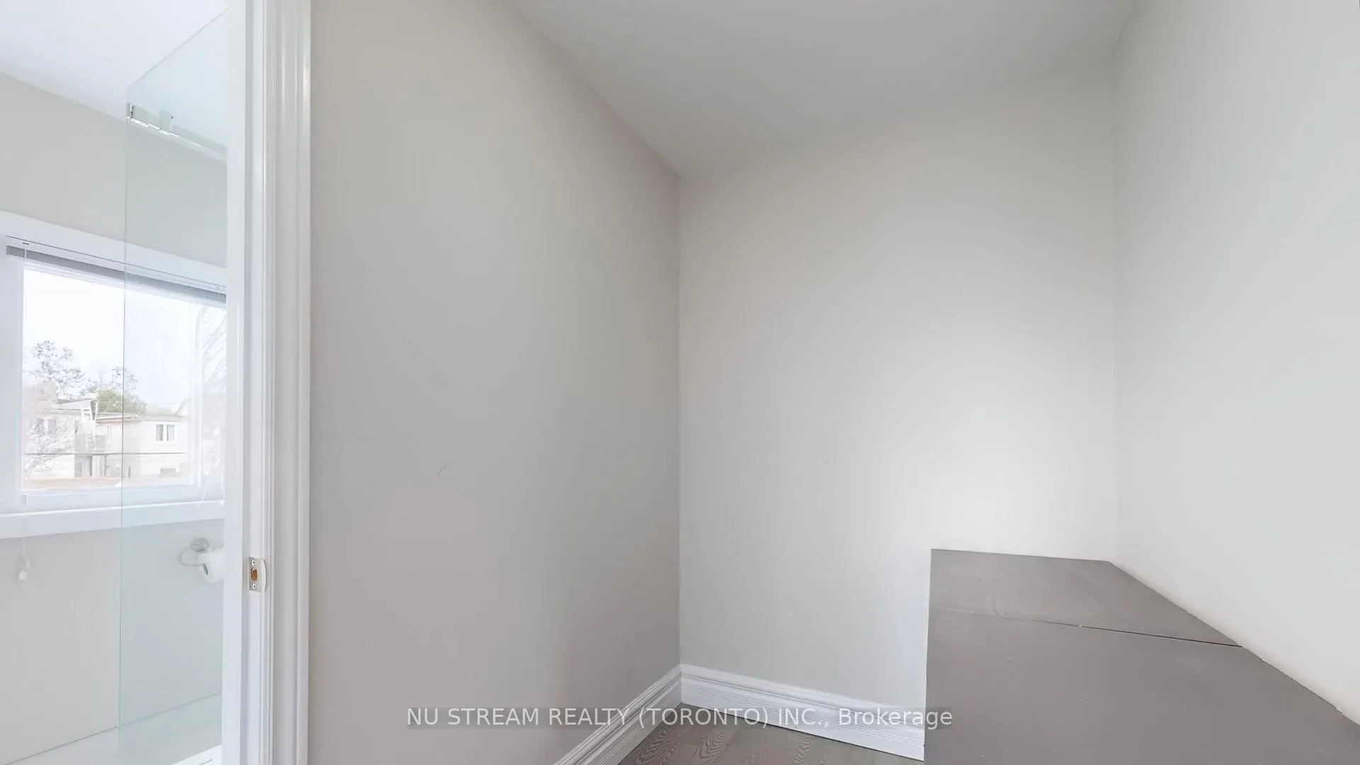 Photo 15 of 1040 Ossington Avenue, Toronto, Dovercourt-Wallace Emerson-Junction — HOMEH