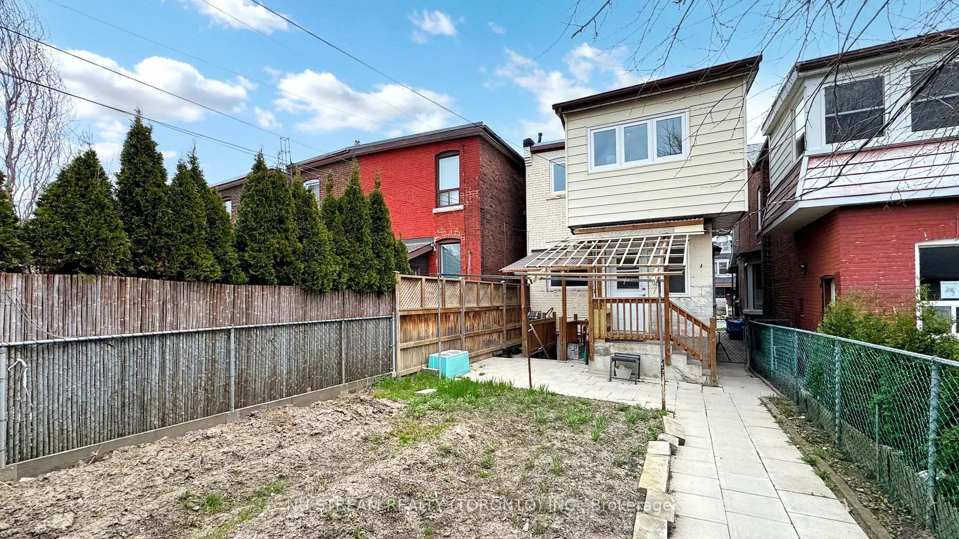 Photo 27 of 1040 Ossington Avenue, Toronto, Dovercourt-Wallace Emerson-Junction — HOMEH