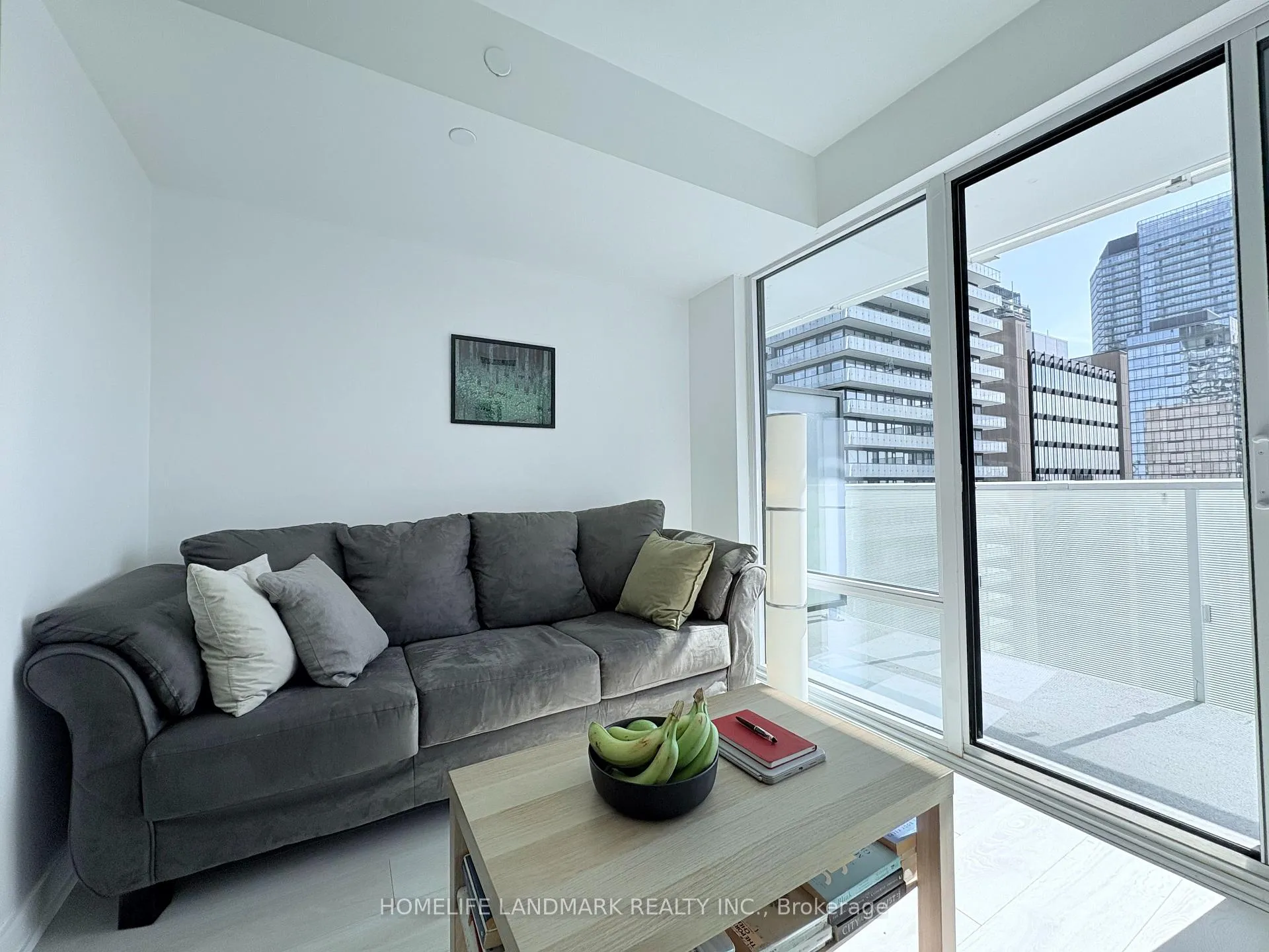 Photo 7 of Unit 2001, 501 Yonge Street, Toronto, Church-Yonge Corridor — HOMEH