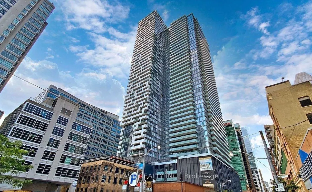 Front of Unit 1204, 25 Richmond Street E