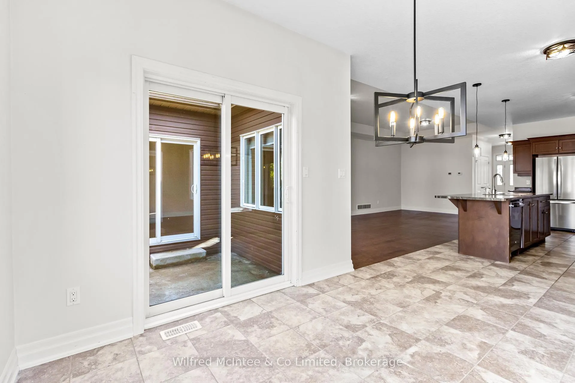 Photo 18 of 524 Stornoway, Huron-Kinloss — HOMEH