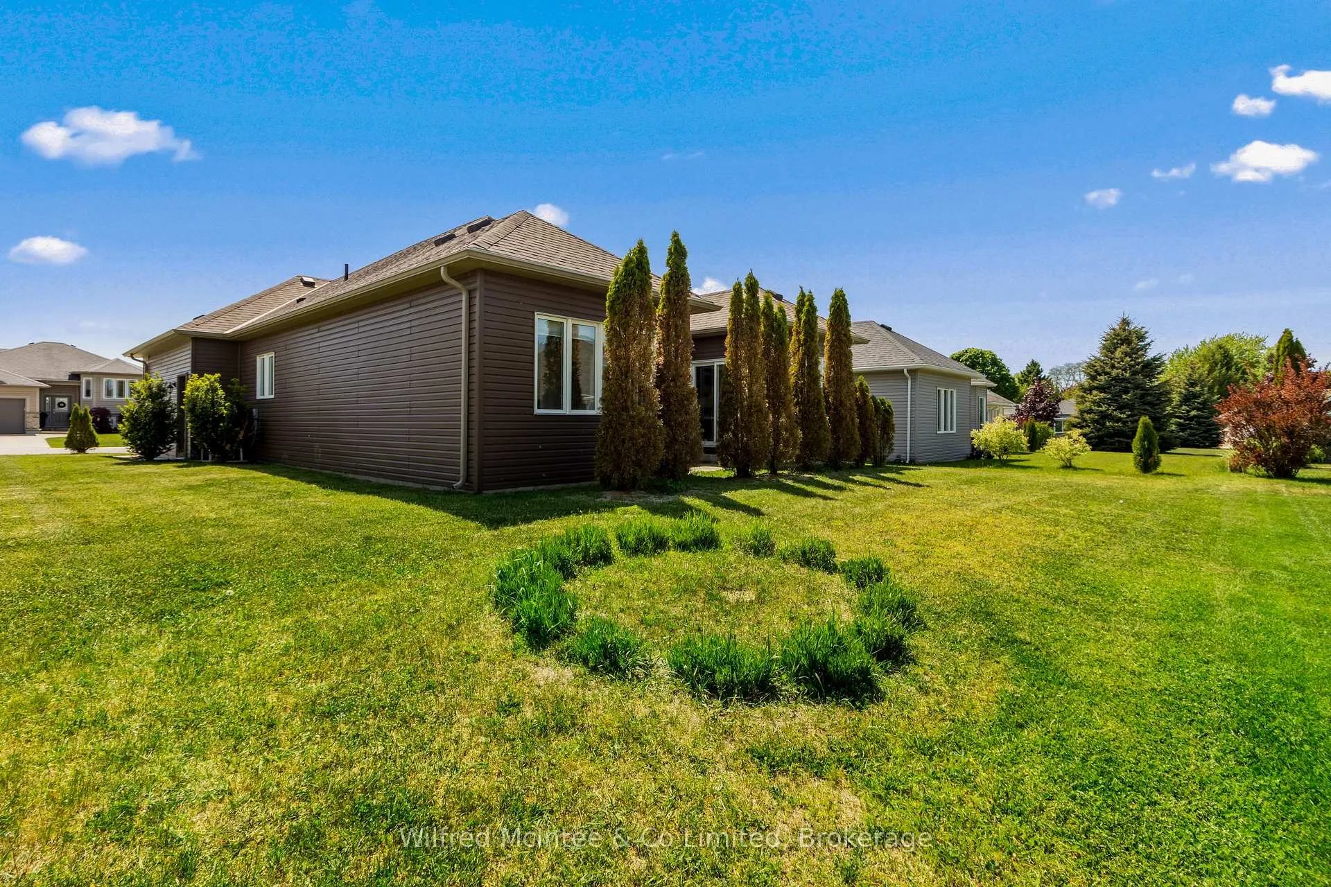 Photo 33 of 524 Stornoway, Huron-Kinloss — HOMEH