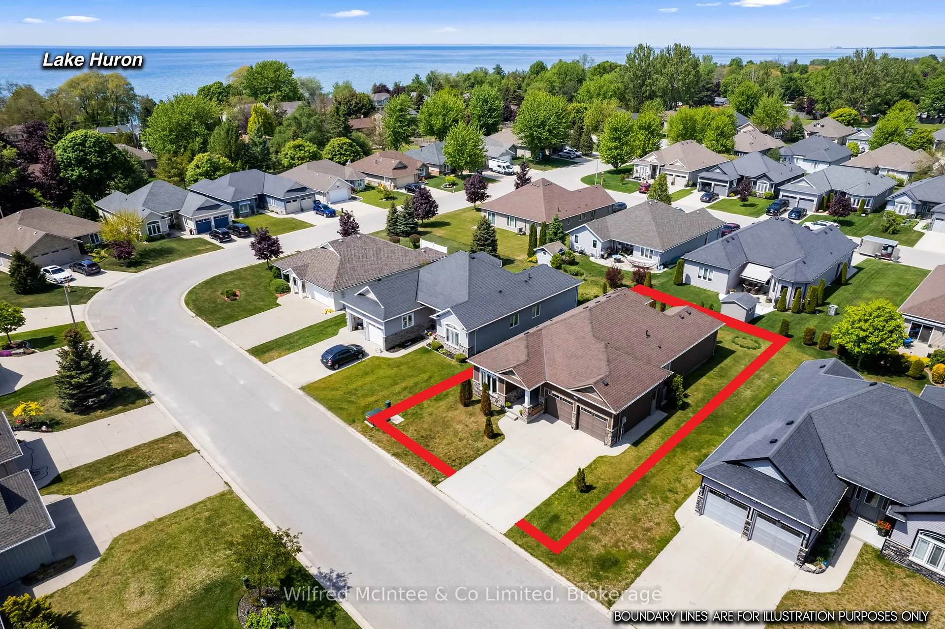 Photo 37 of 524 Stornoway, Huron-Kinloss — HOMEH