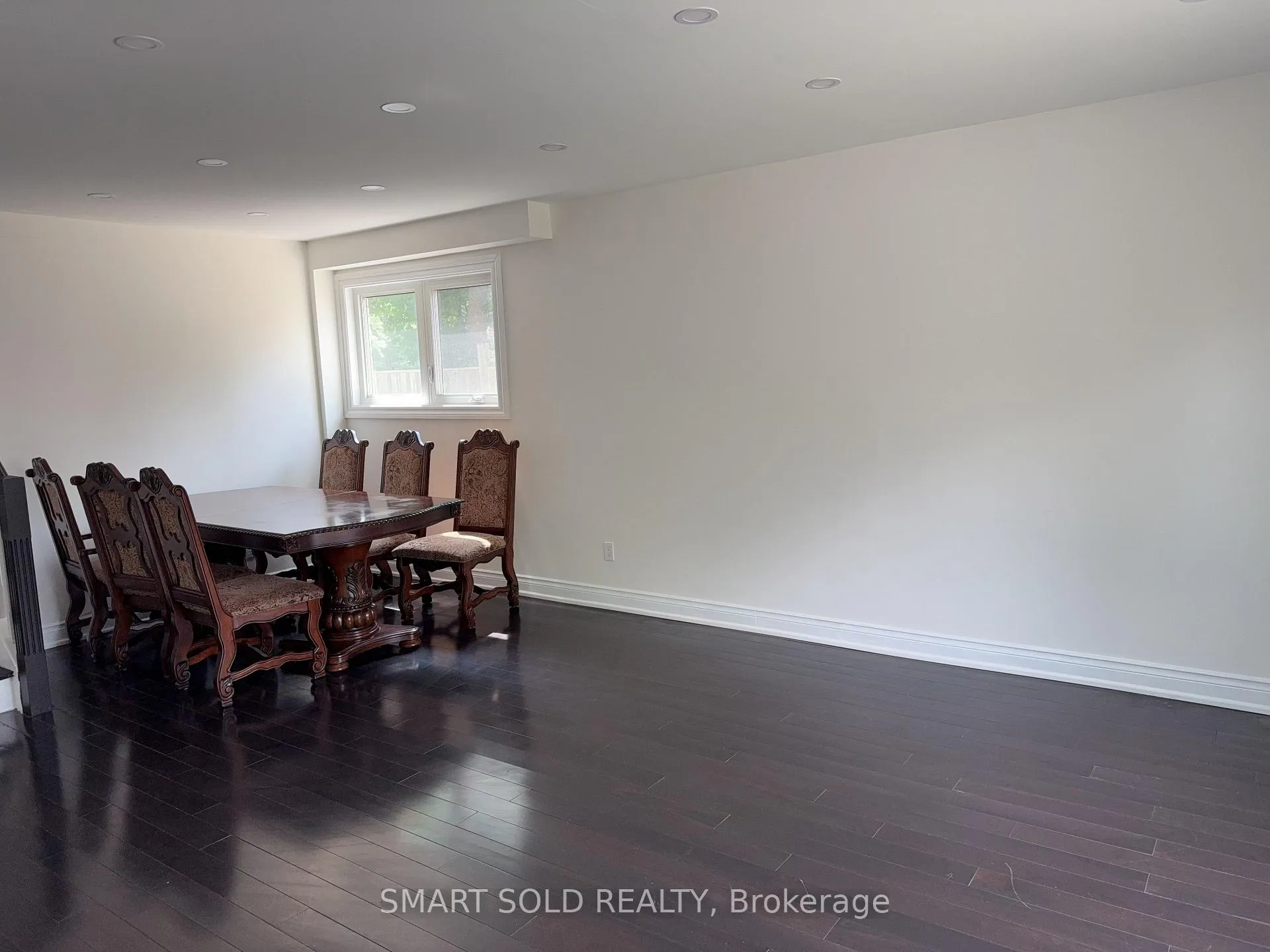 Photo 3 of 1 Hammond Drive, Aurora, Aurora Heights — HOMEH