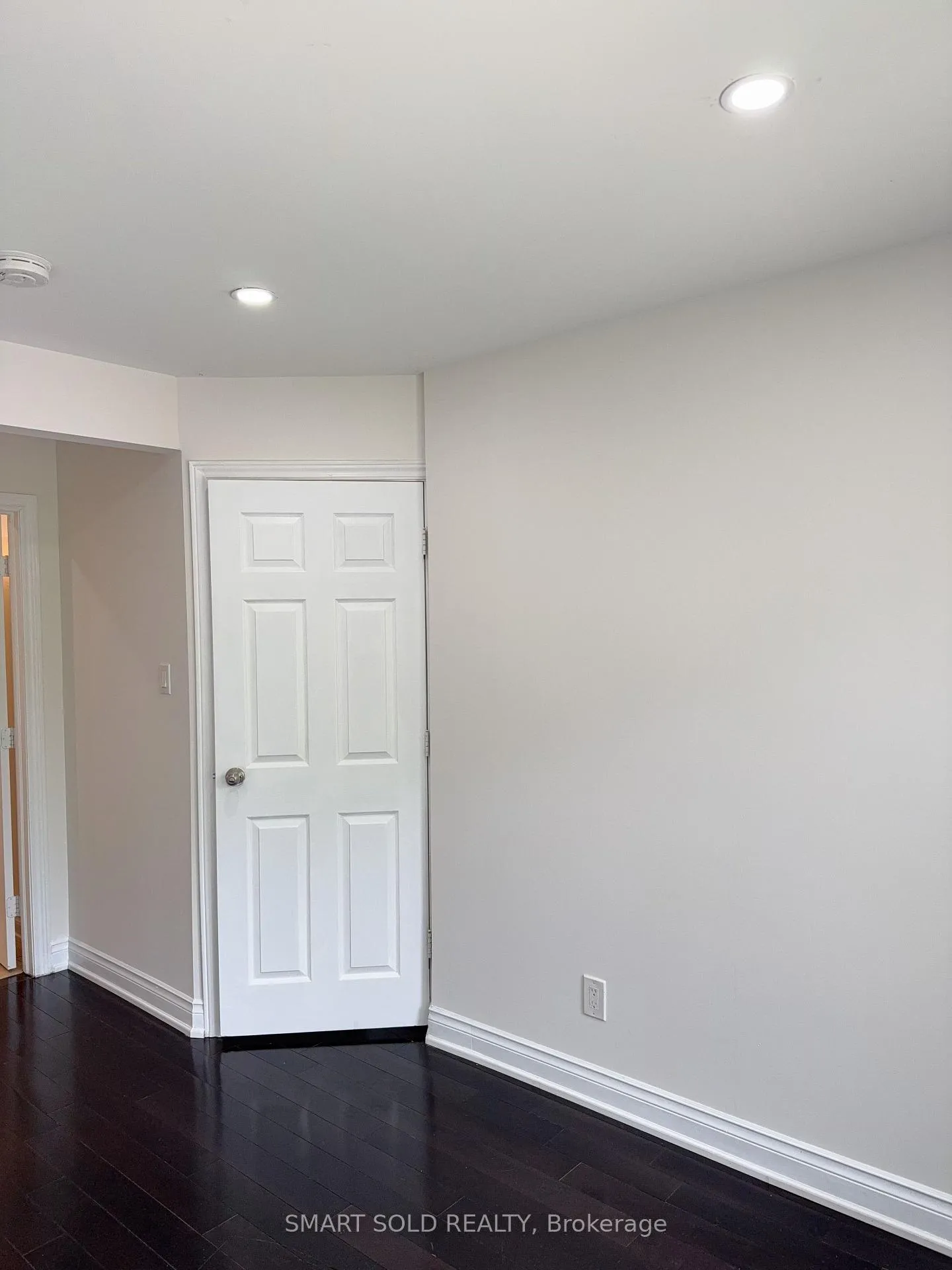 Photo 14 of 1 Hammond Drive, Aurora, Aurora Heights — HOMEH