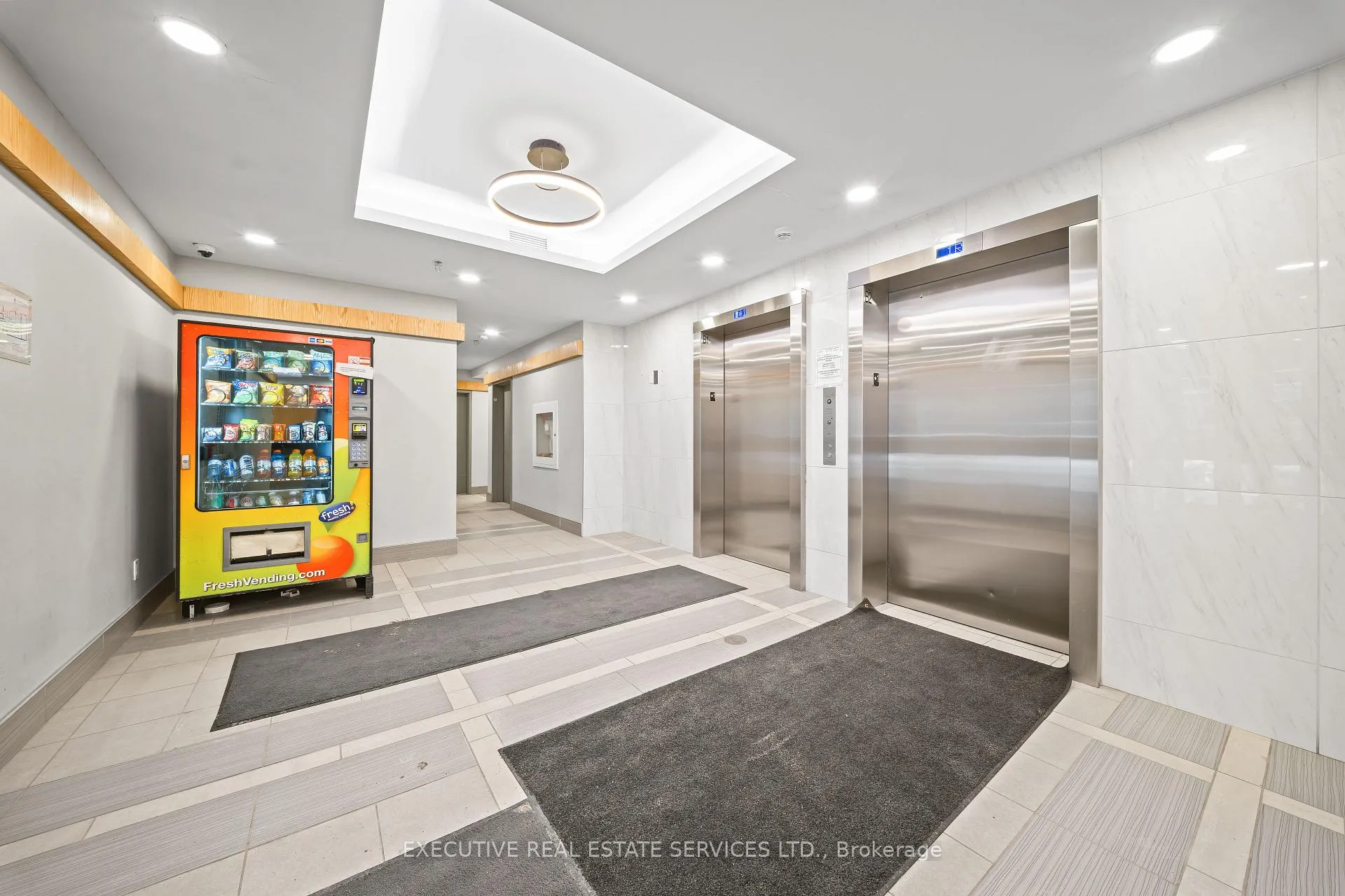 Photo 9 of Unit 2127, 258B Sunview Street, Waterloo, Beechwood/University — HOMEH