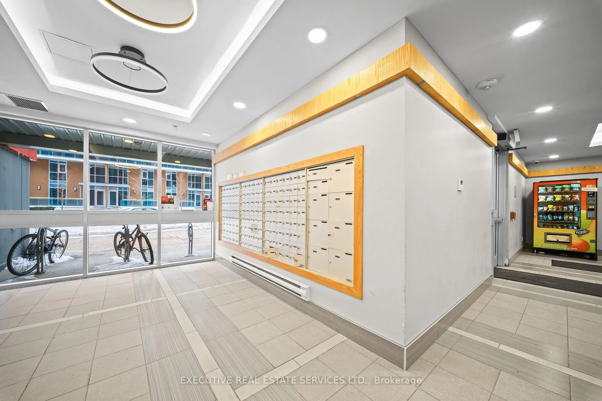 Photo 10 of Unit 2127, 258B Sunview Street, Waterloo, Beechwood/University — HOMEH