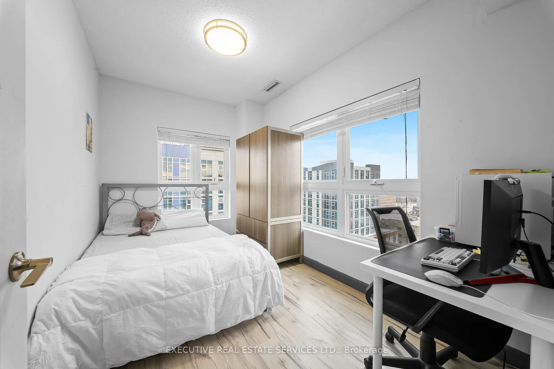 Photo 23 of Unit 2127, 258B Sunview Street, Waterloo, Beechwood/University — HOMEH