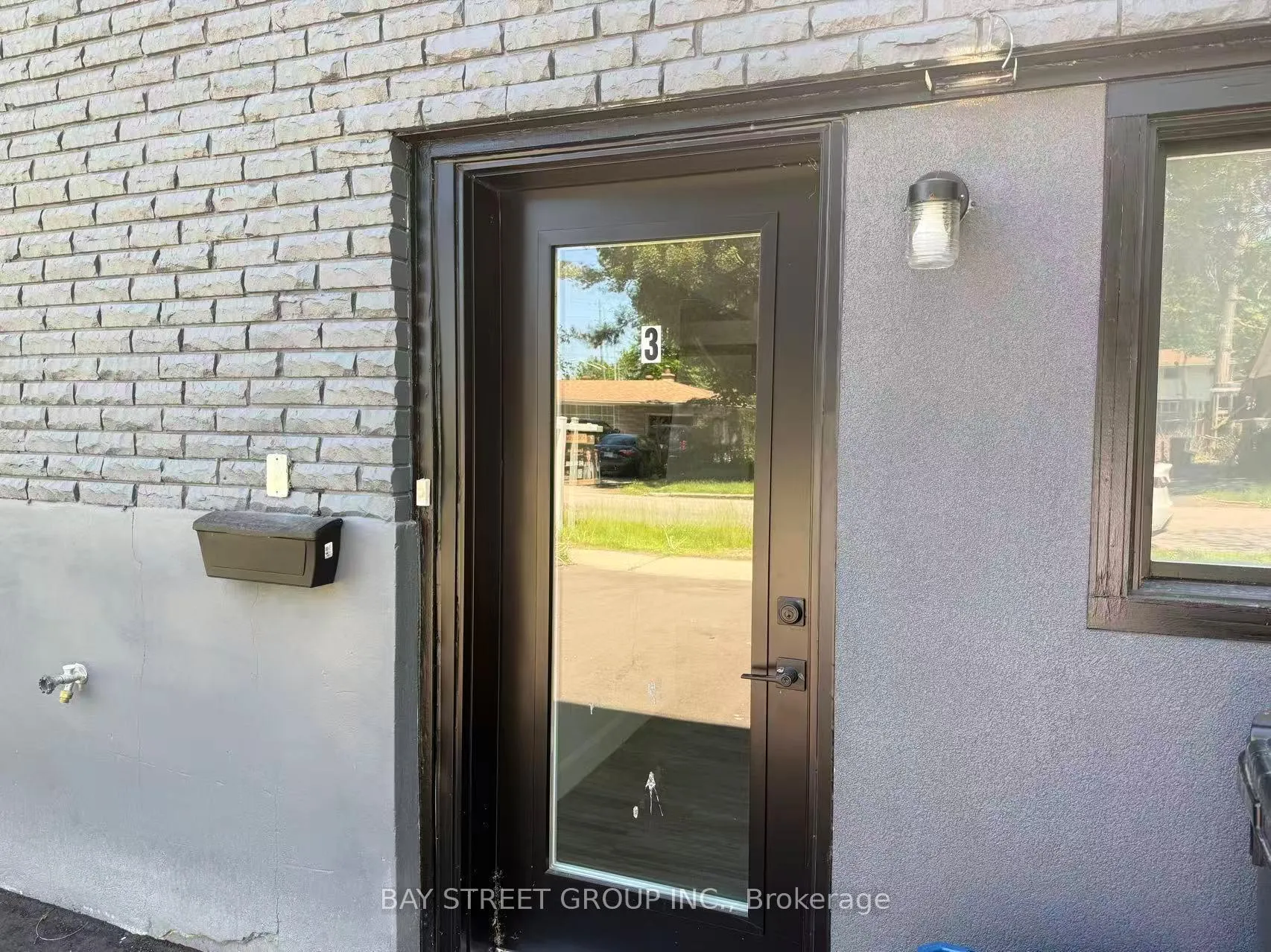 Photo 2 of Unit 3, 69 Blythwood Road N, Waterloo — HOMEH