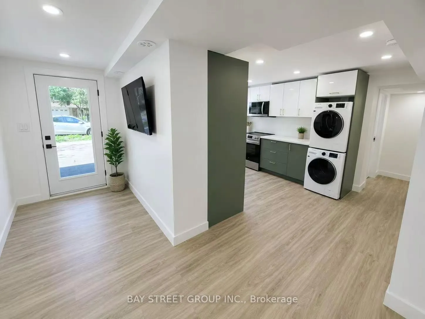 Photo 5 of Unit 3, 69 Blythwood Road N, Waterloo — HOMEH
