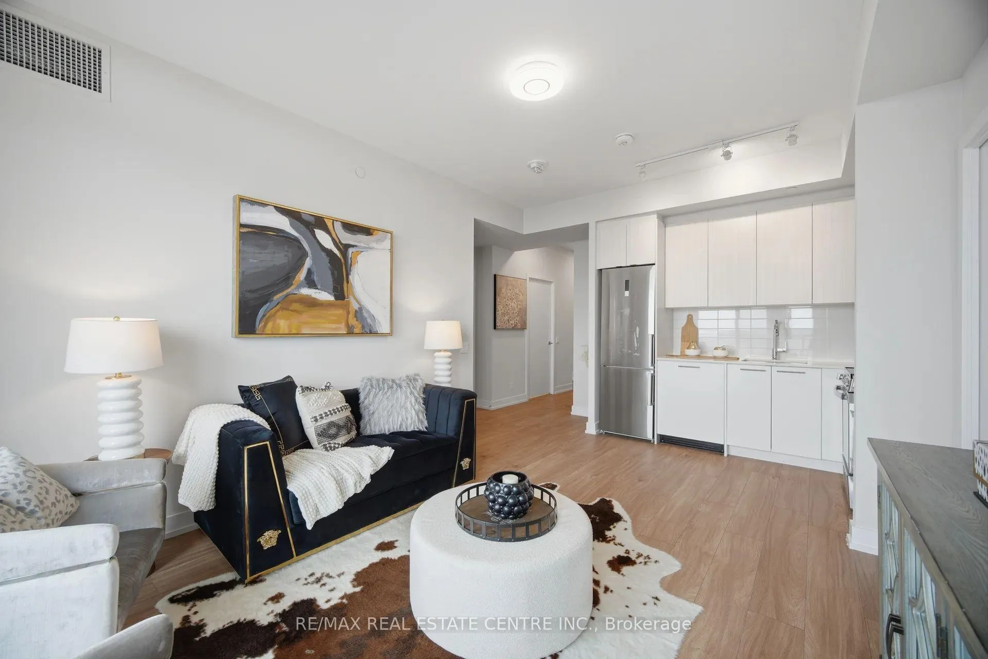 Photo 9 of Unit 901, 215 Veterans Drive, Brampton, Northwest Brampton — HOMEH