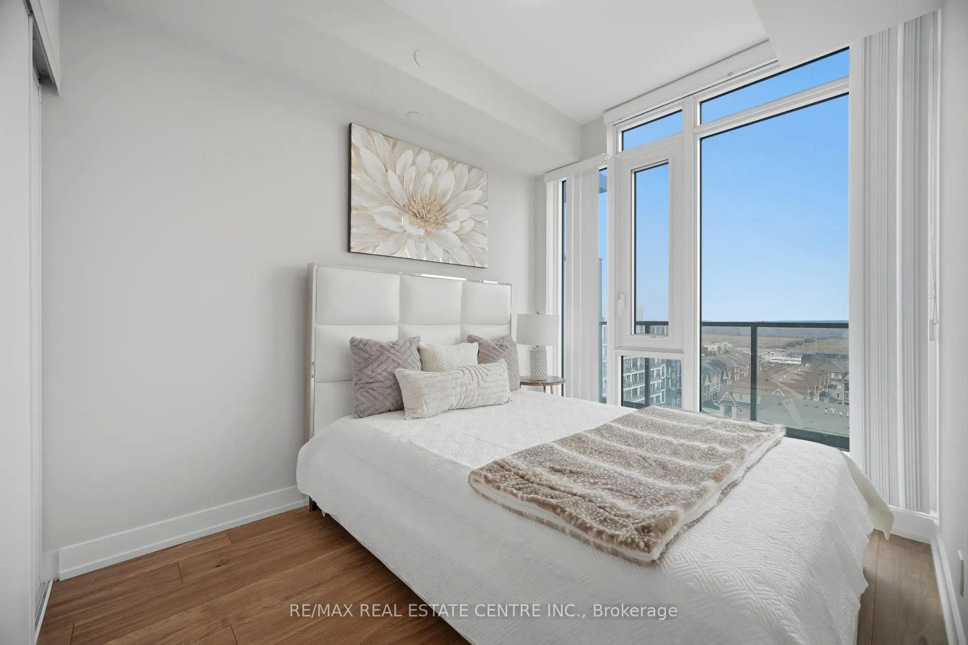 Photo 16 of Unit 901, 215 Veterans Drive, Brampton, Northwest Brampton — HOMEH