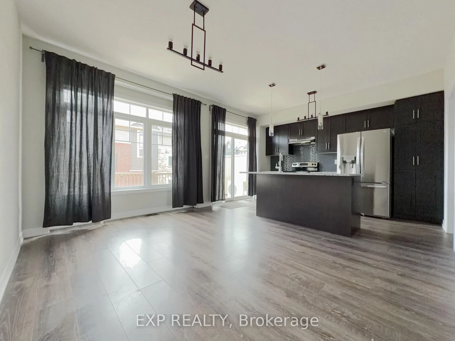 Photo 10 of Unit 2, 288 Glover Road, Hamilton, Fruitland — HOMEH