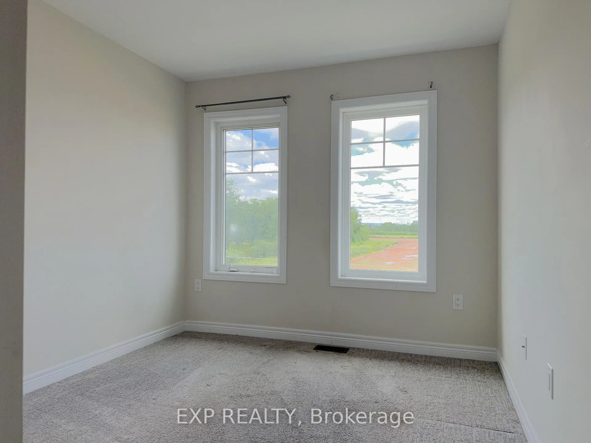 Photo 22 of Unit 2, 288 Glover Road, Hamilton, Fruitland — HOMEH