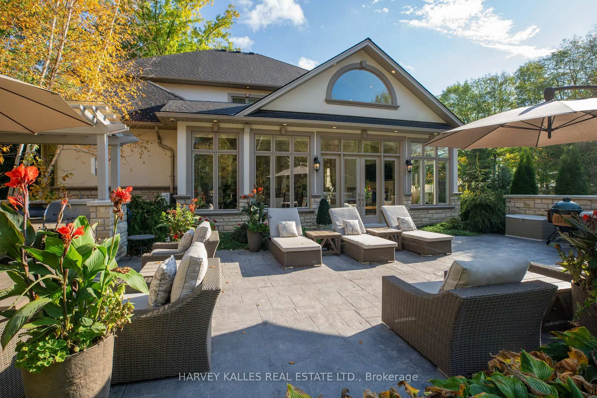 Photo 4 of 6 Georgina Drive, Barrie, North Shore — HOMEH