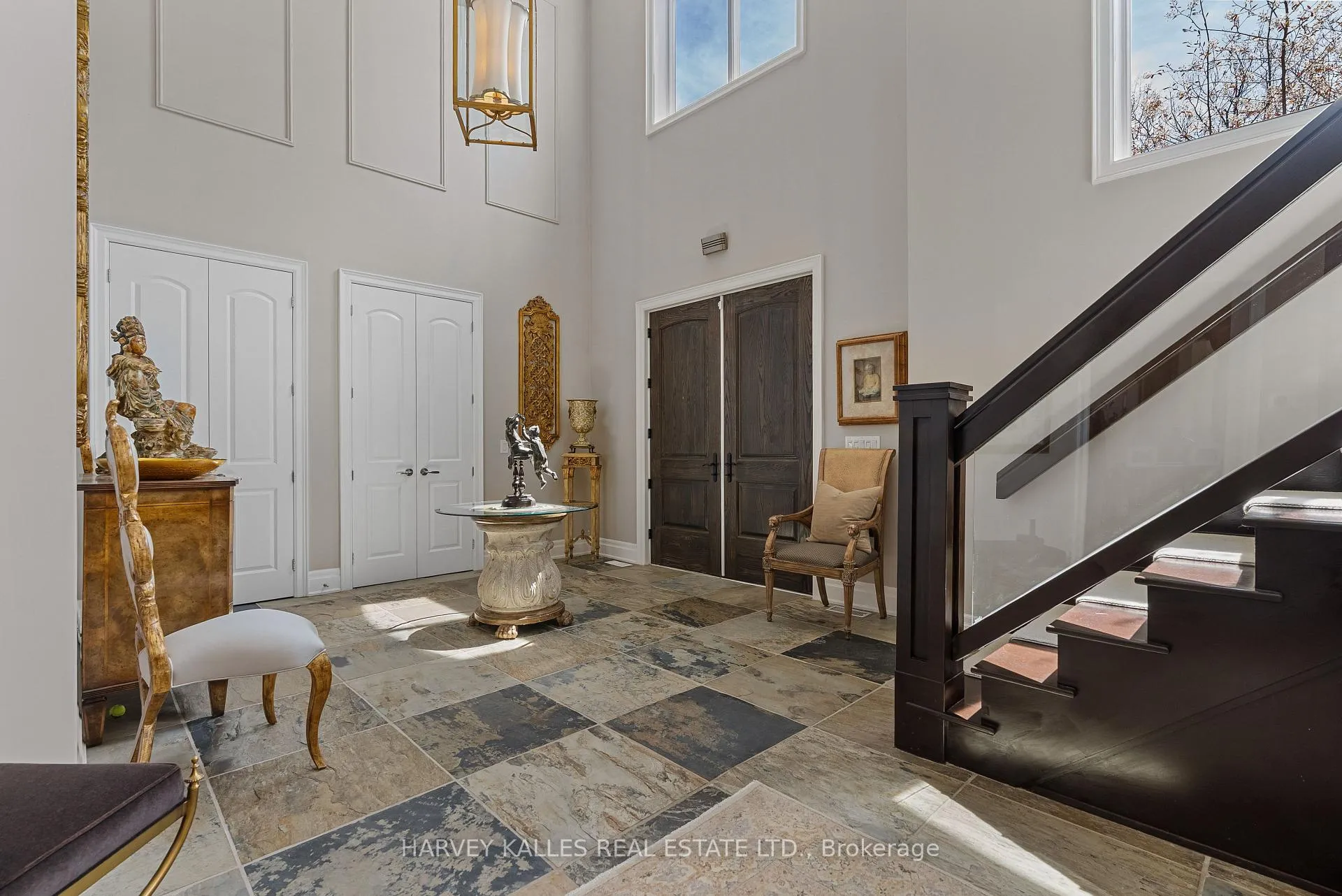 Photo 15 of 6 Georgina Drive, Barrie, North Shore — HOMEH