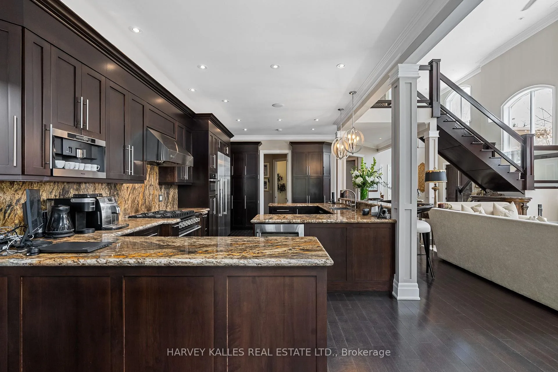Photo 18 of 6 Georgina Drive, Barrie, North Shore — HOMEH