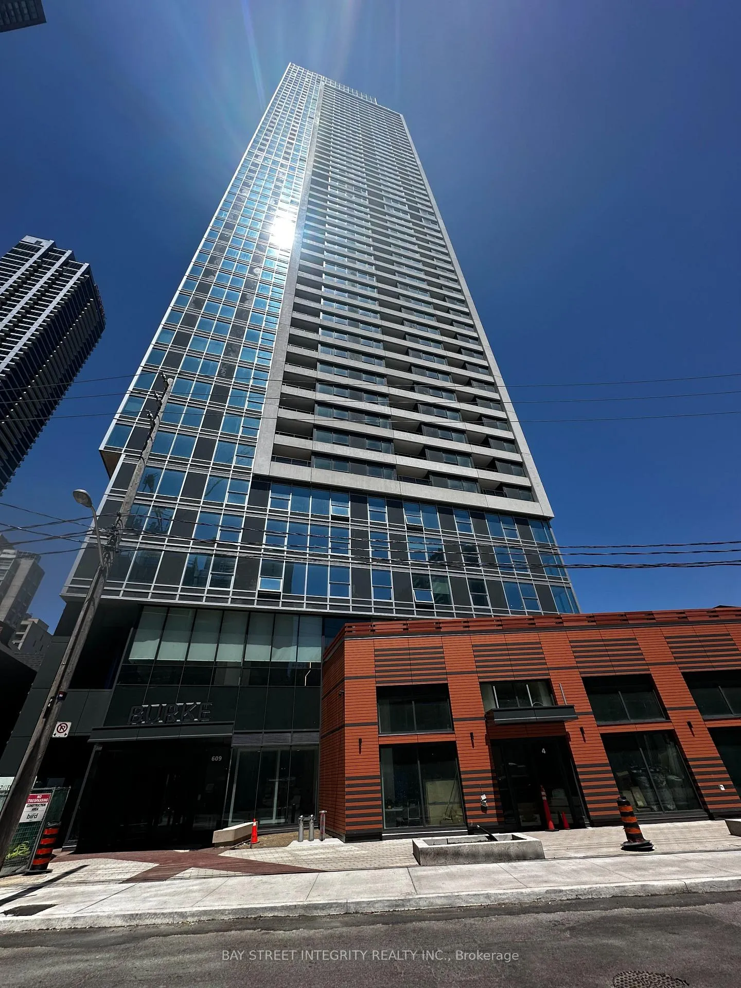Photo 1 of Unit 802, 609 Sherbourne Street, Toronto, North St. James Town — HOMEH