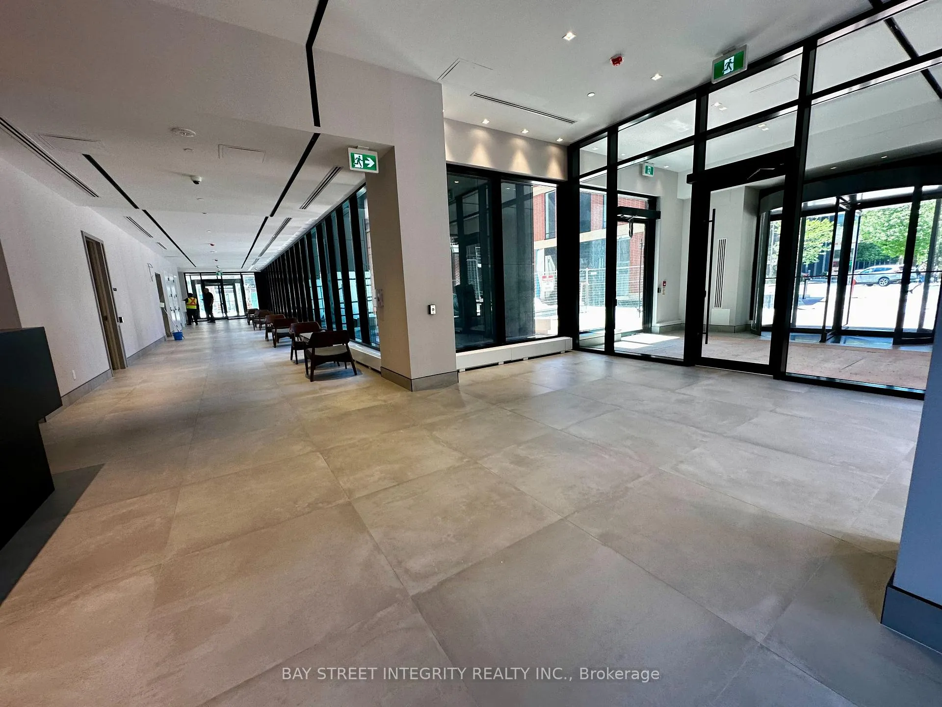Photo 4 of Unit 802, 609 Sherbourne Street, Toronto, North St. James Town — HOMEH