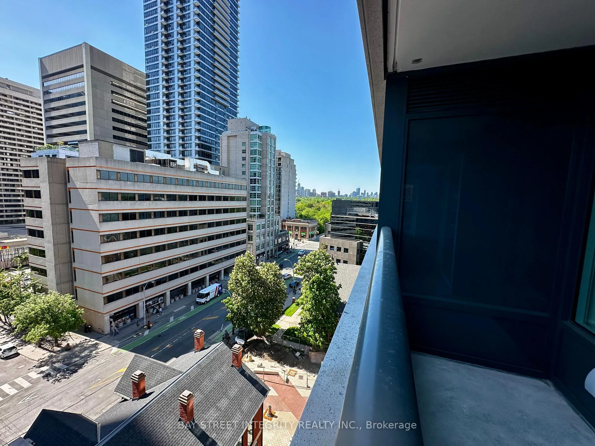 Photo 13 of Unit 802, 609 Sherbourne Street, Toronto, North St. James Town — HOMEH