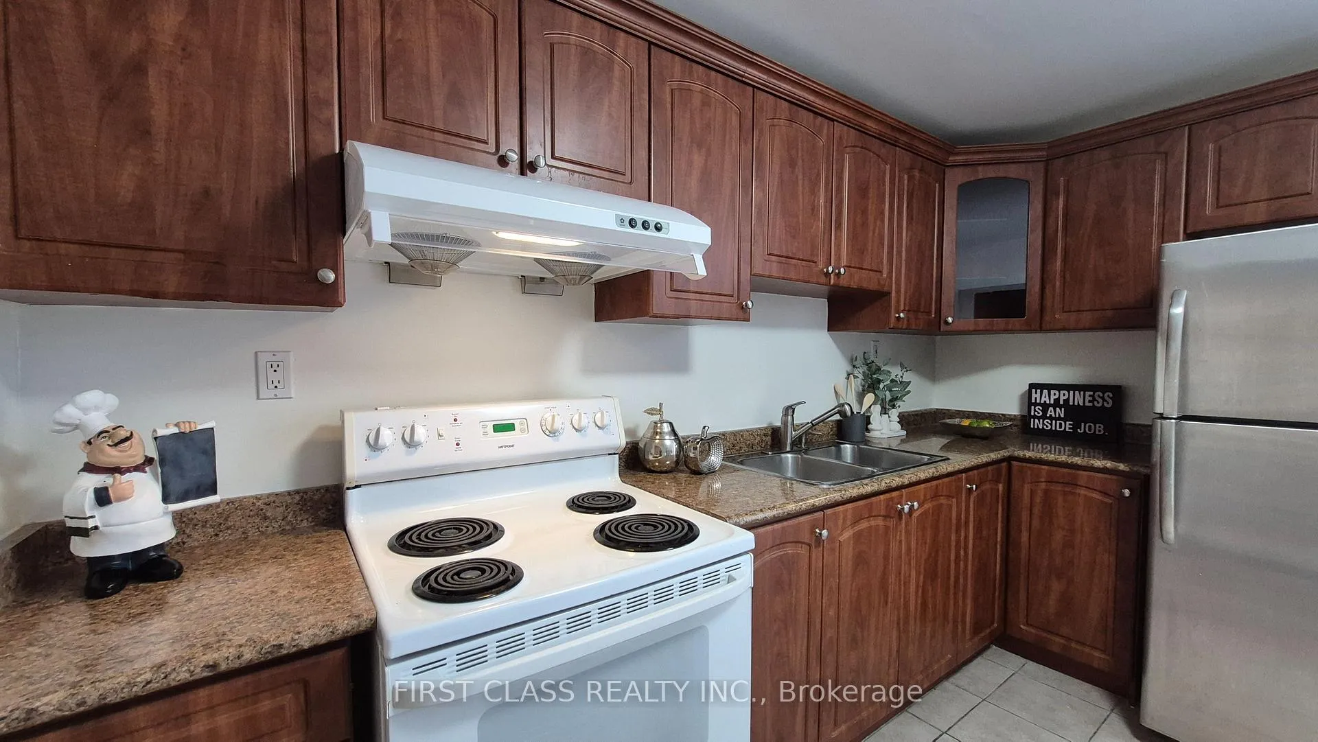 Photo 11 of 356 Wallace Avenue, Toronto, Dovercourt-Wallace Emerson-Junction — HOMEH