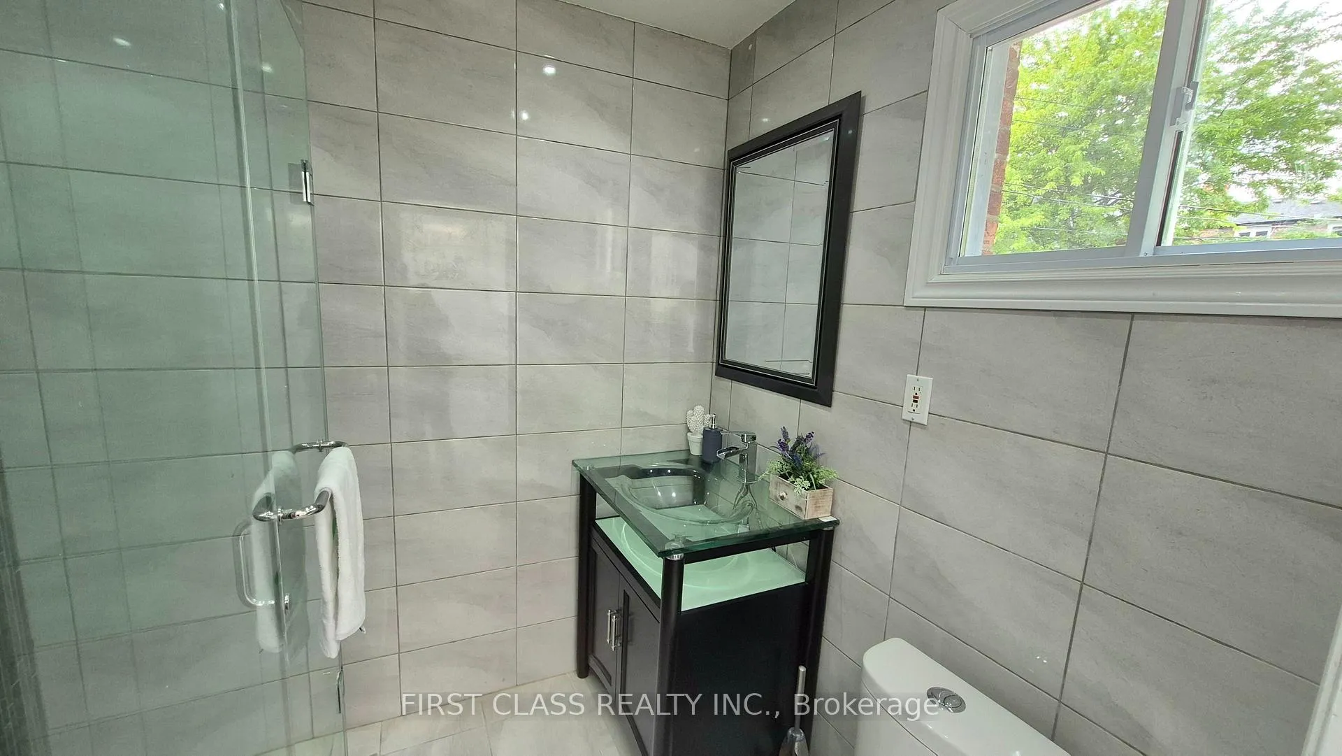 Photo 19 of 356 Wallace Avenue, Toronto, Dovercourt-Wallace Emerson-Junction — HOMEH