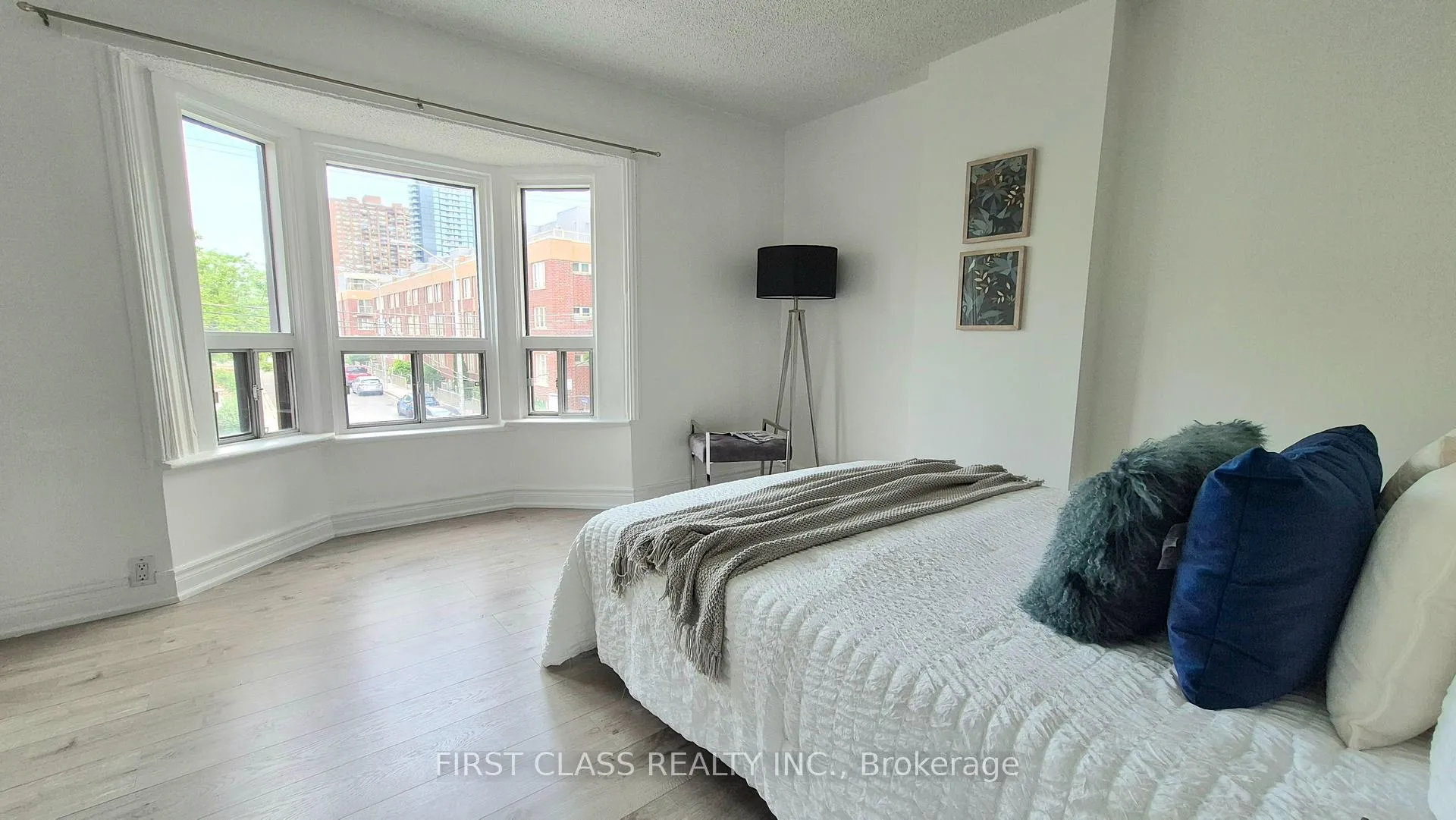 Photo 24 of 356 Wallace Avenue, Toronto, Dovercourt-Wallace Emerson-Junction — HOMEH