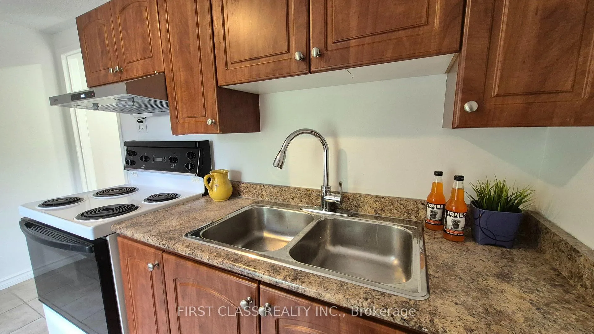 Photo 26 of 356 Wallace Avenue, Toronto, Dovercourt-Wallace Emerson-Junction — HOMEH