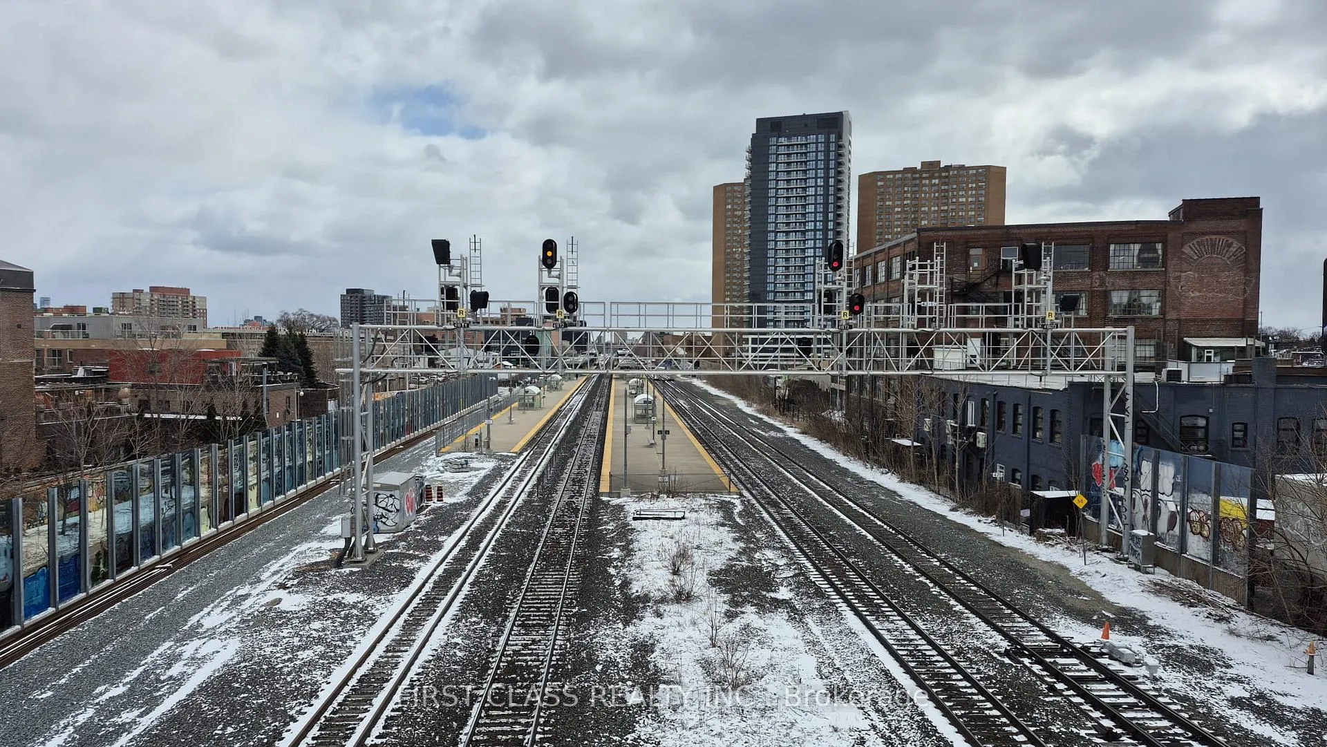 Photo 39 of 356 Wallace Avenue, Toronto, Dovercourt-Wallace Emerson-Junction — HOMEH