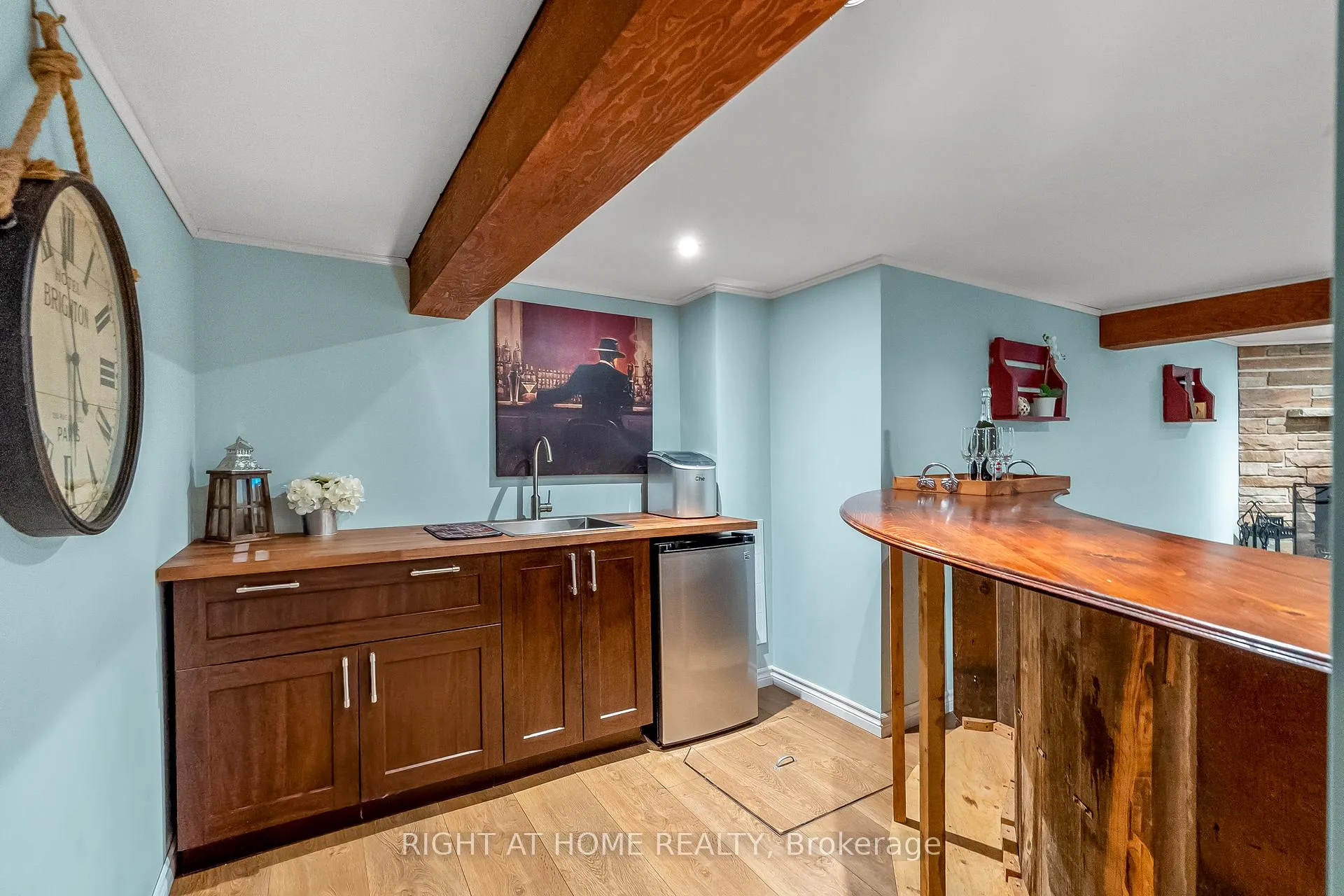 Photo 25 of 102 Paris Street, New Tecumseth, Alliston — HOMEH