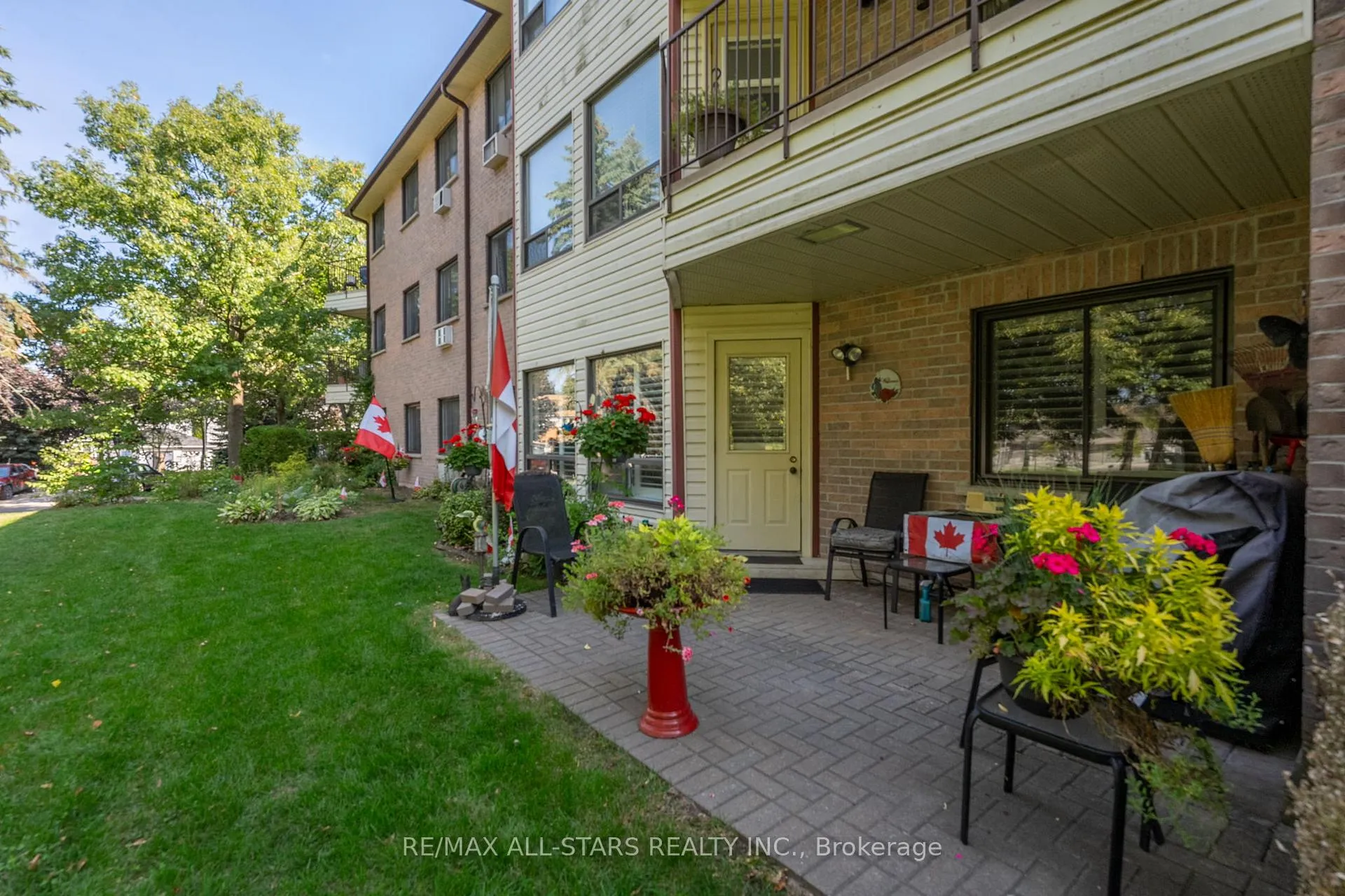 Front of Unit 105, 111 Grew Boulevard