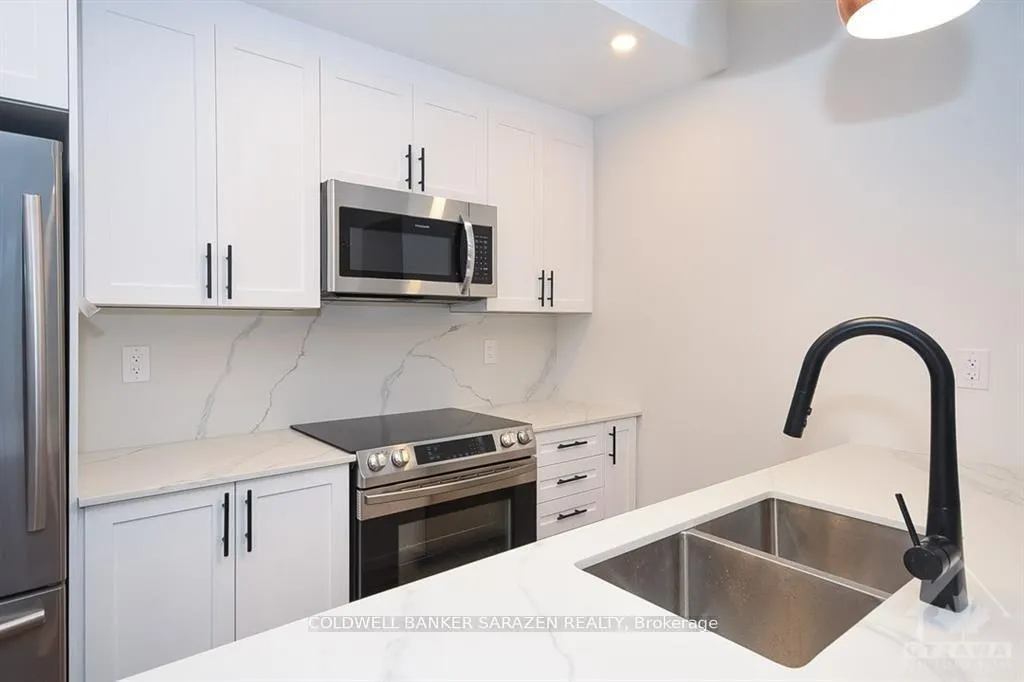 Photo 4 of Unit 2, 15 Monk Street, Ottawa, Glebe — HOMEH