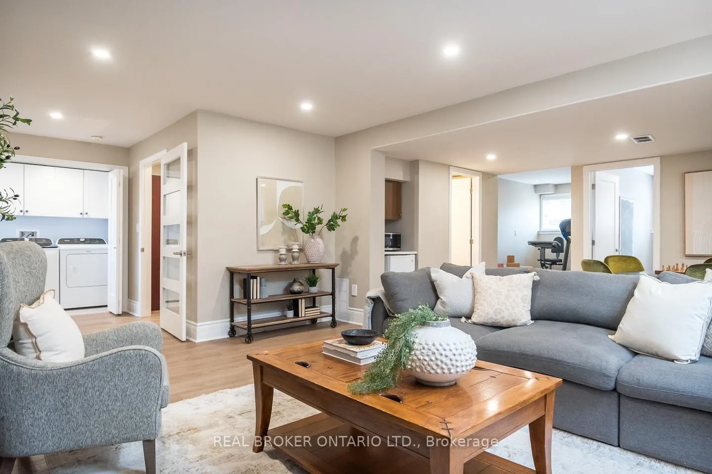 Photo 35 of 12 Kingsley Road, Halton Hills, Acton — HOMEH