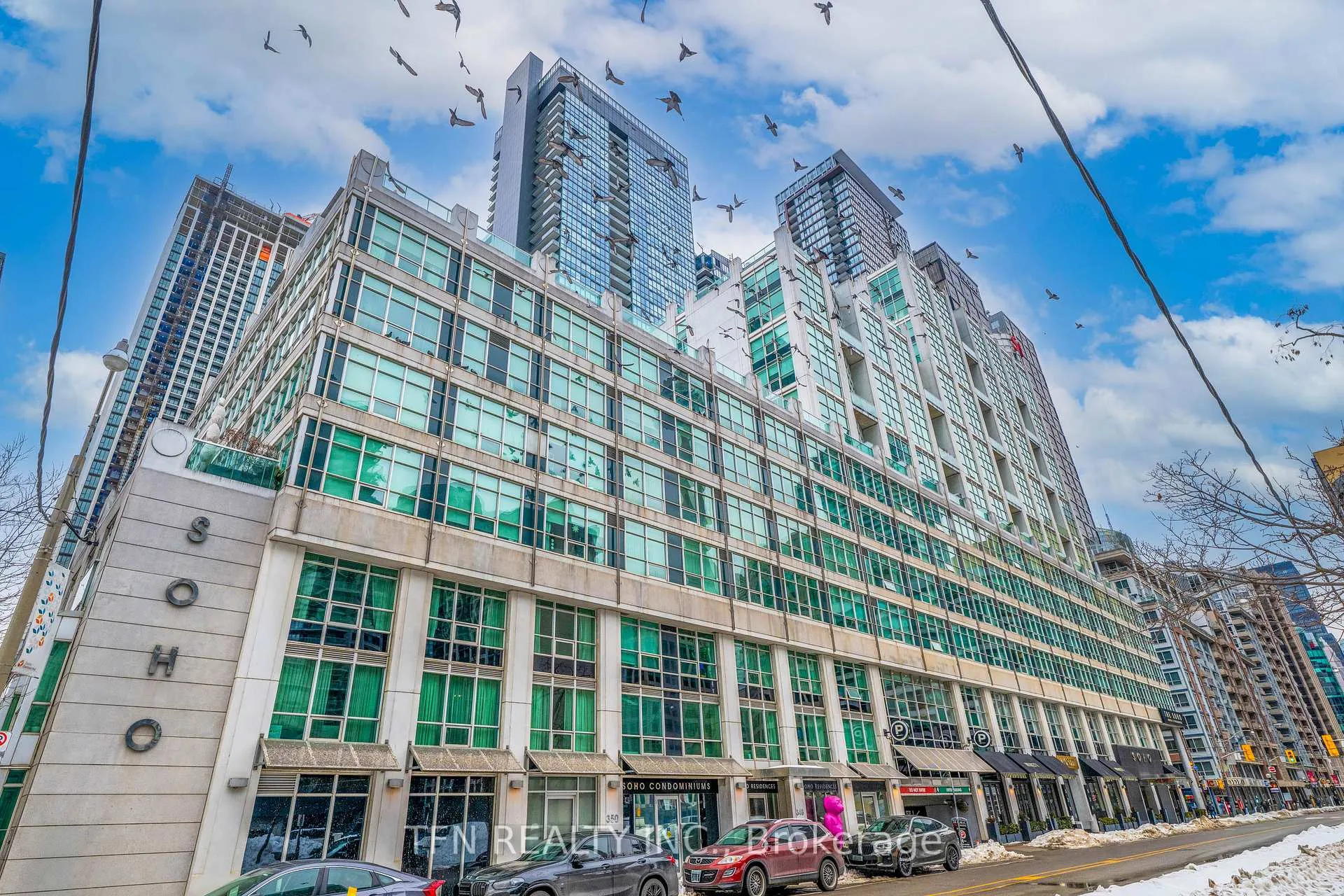 Photo of Unit M22, 350 Wellington Street W