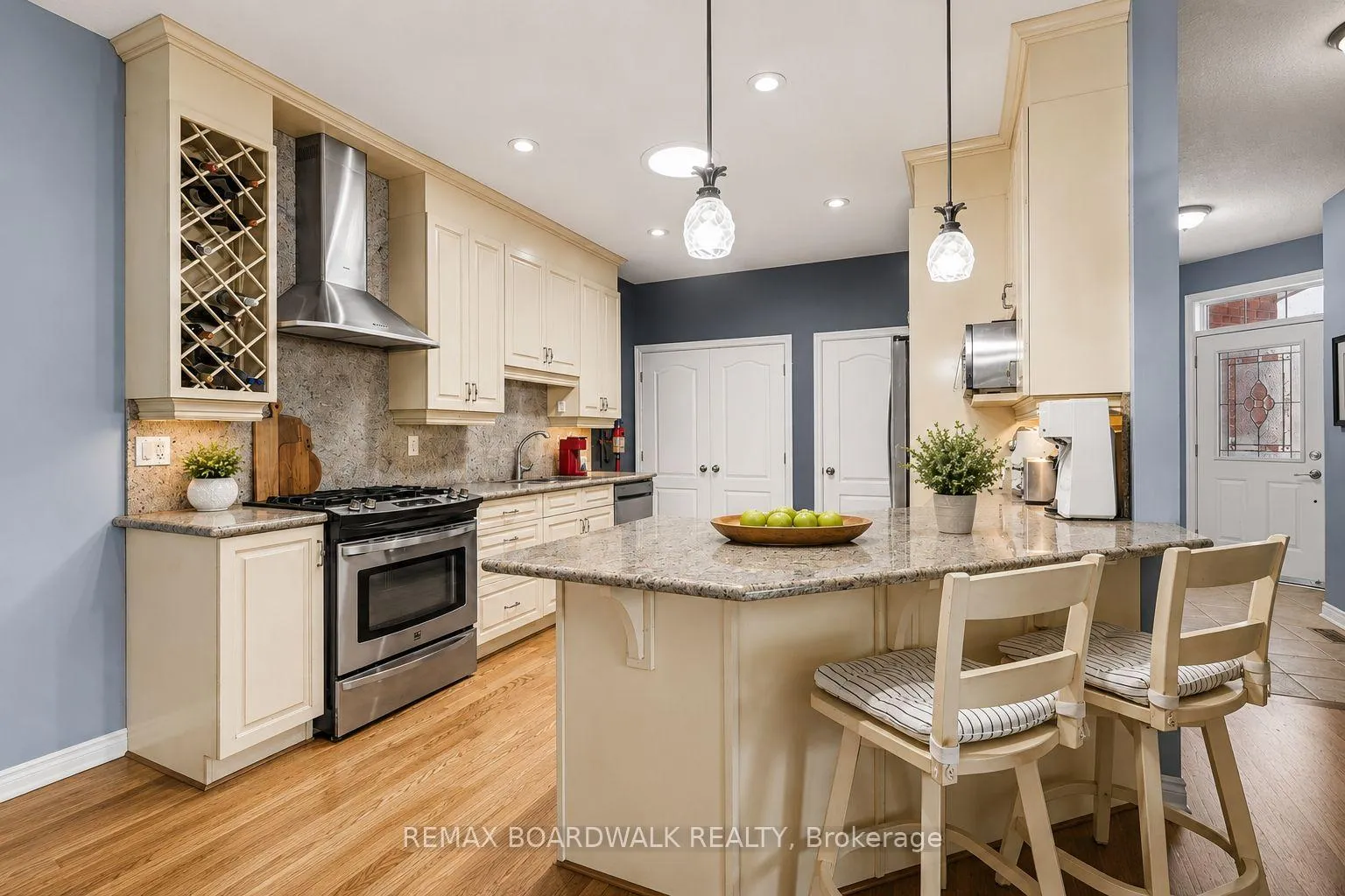 Photo 13 of 24 Samara Place, Ottawa, Stittsville (North) — HOMEH