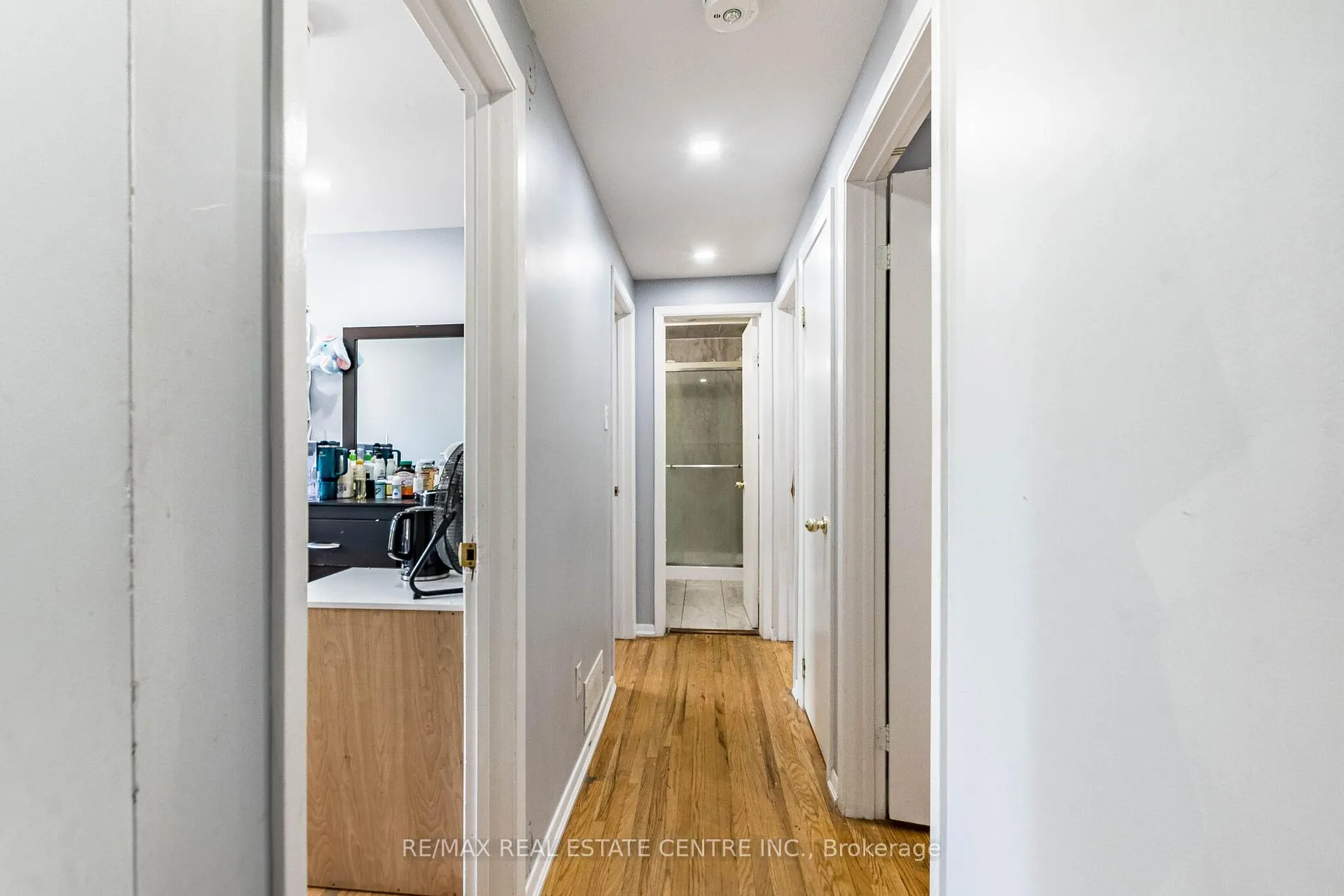 Photo 20 of 20 Earnscliffe Circle, Brampton, Southgate — HOMEH