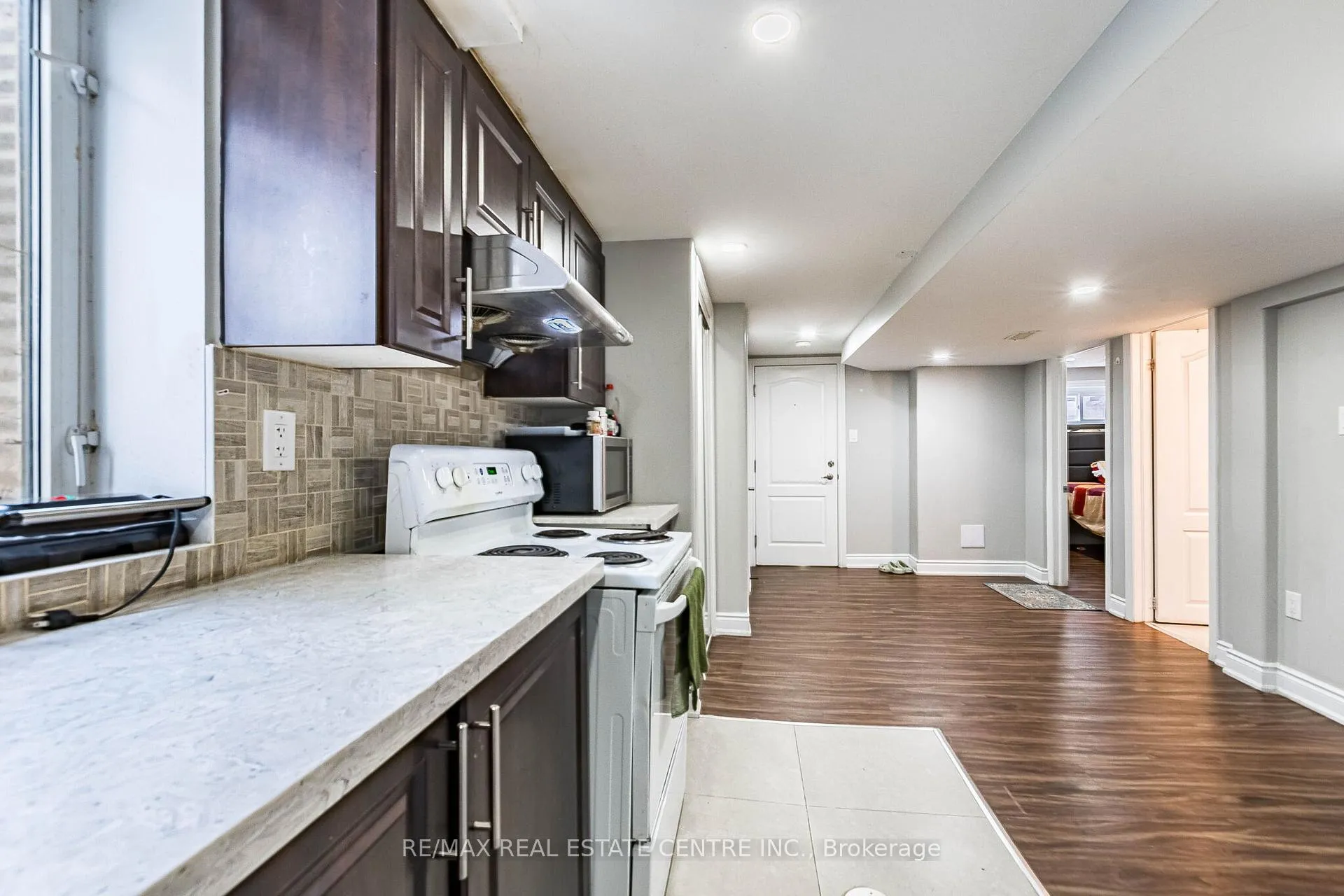 Photo 37 of 20 Earnscliffe Circle, Brampton, Southgate — HOMEH
