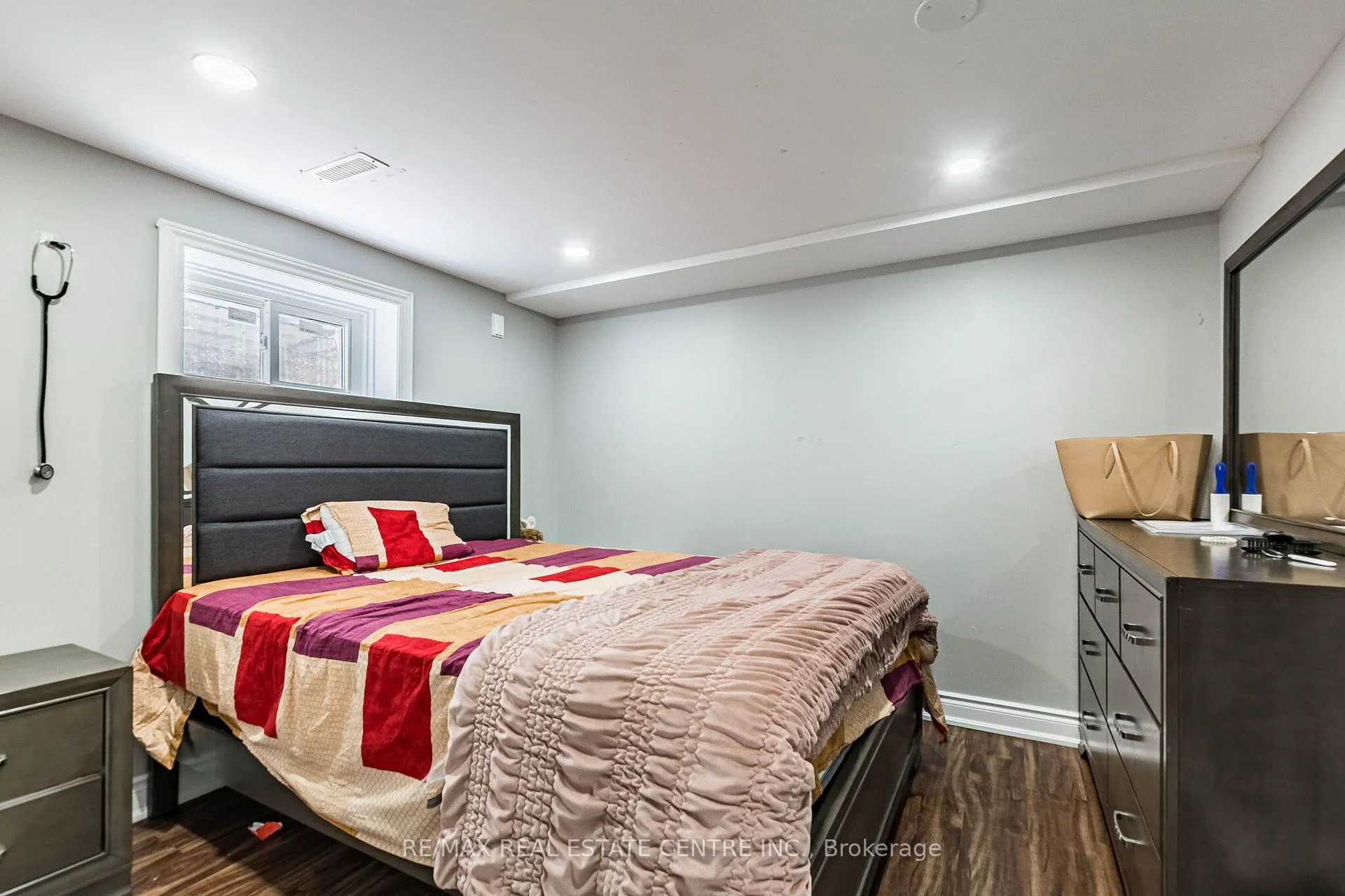 Photo 39 of 20 Earnscliffe Circle, Brampton, Southgate — HOMEH