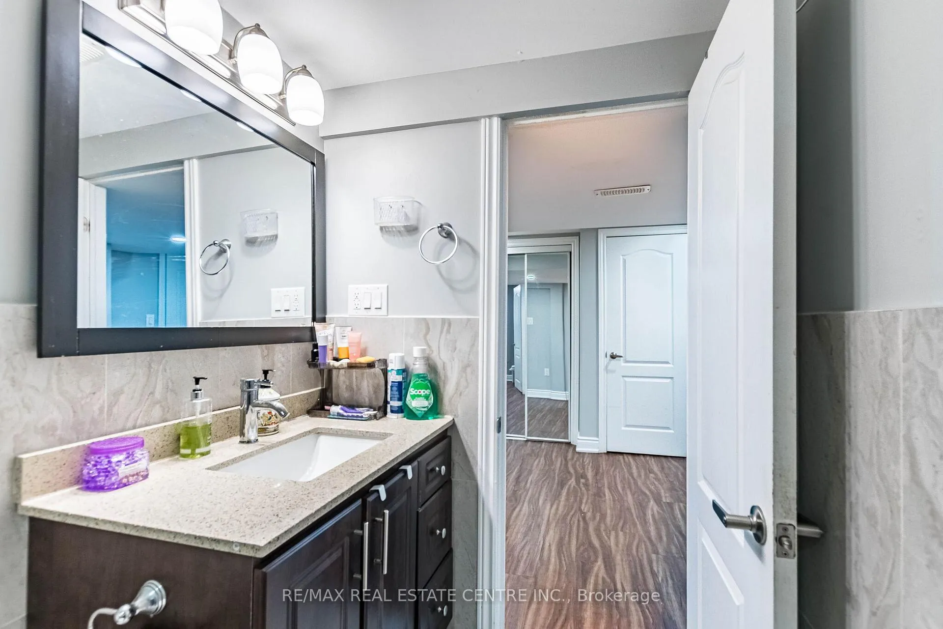Photo 43 of 20 Earnscliffe Circle, Brampton, Southgate — HOMEH