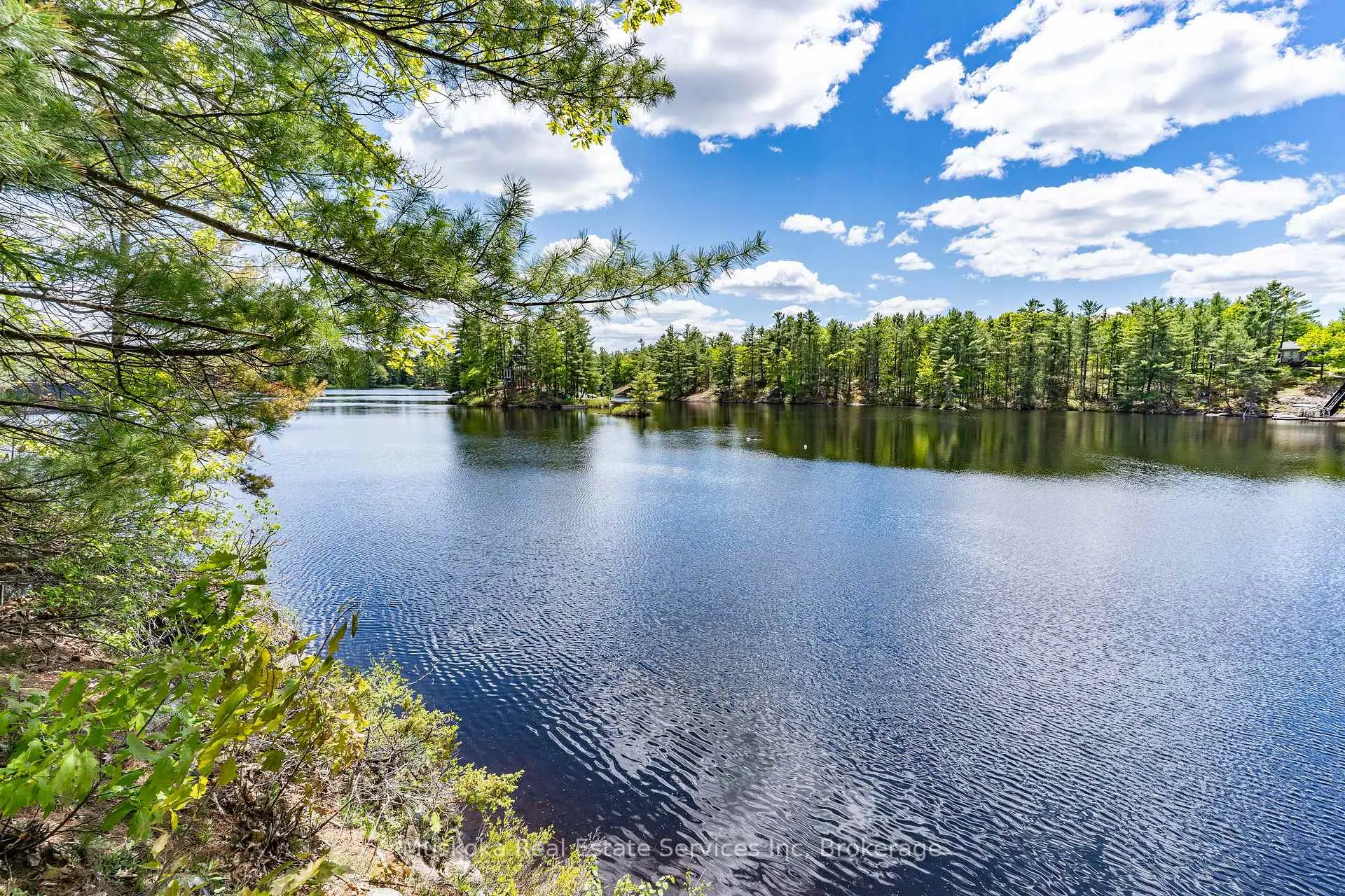 Photo of 1430 Kahshe Lake Road