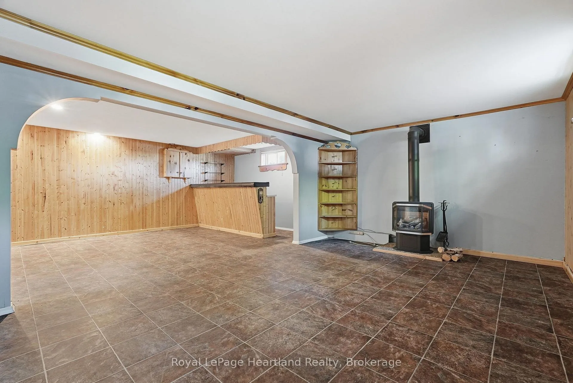 Photo 27 of 476 Carling Terrace, North Huron, Wingham — HOMEH