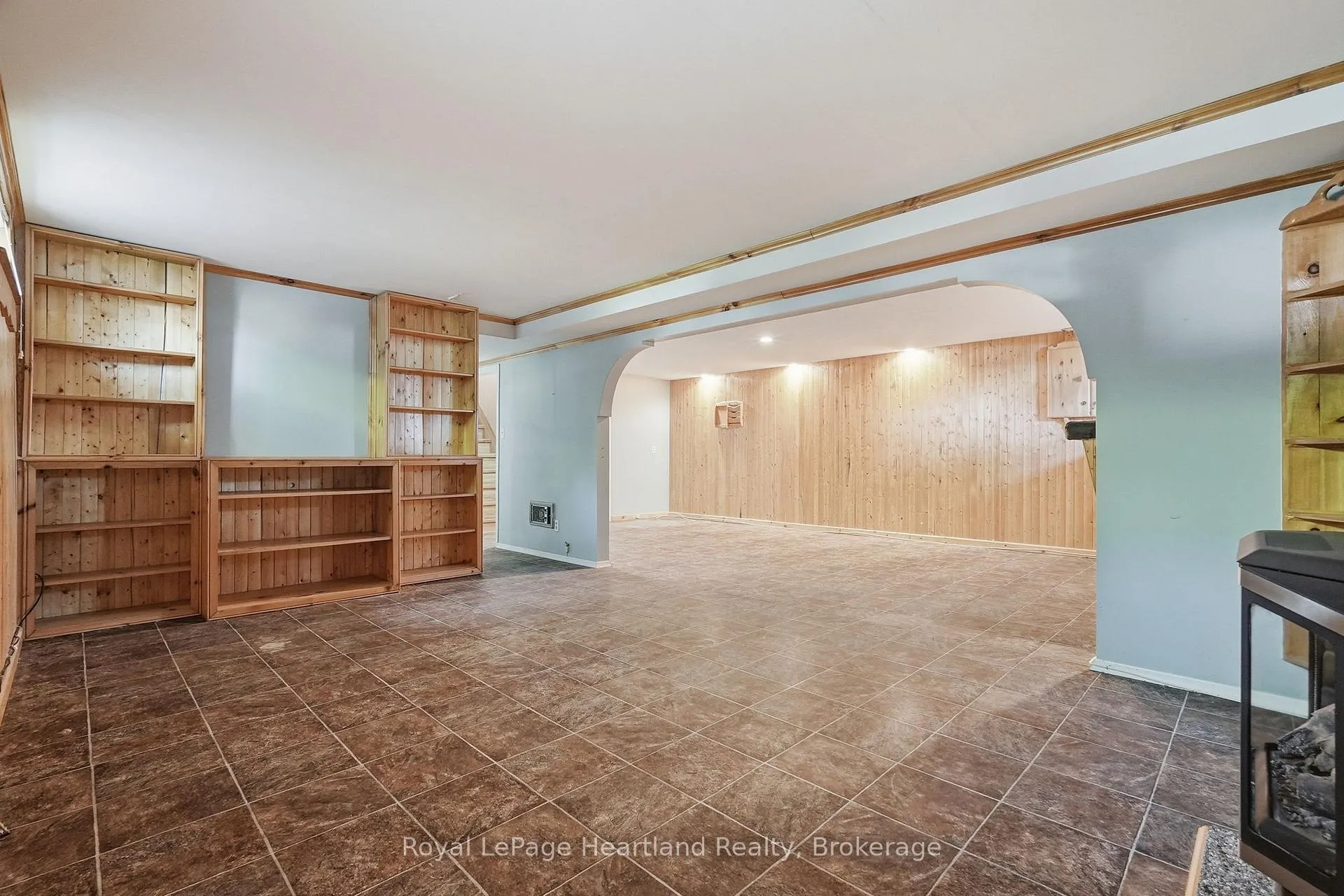 Photo 28 of 476 Carling Terrace, North Huron, Wingham — HOMEH