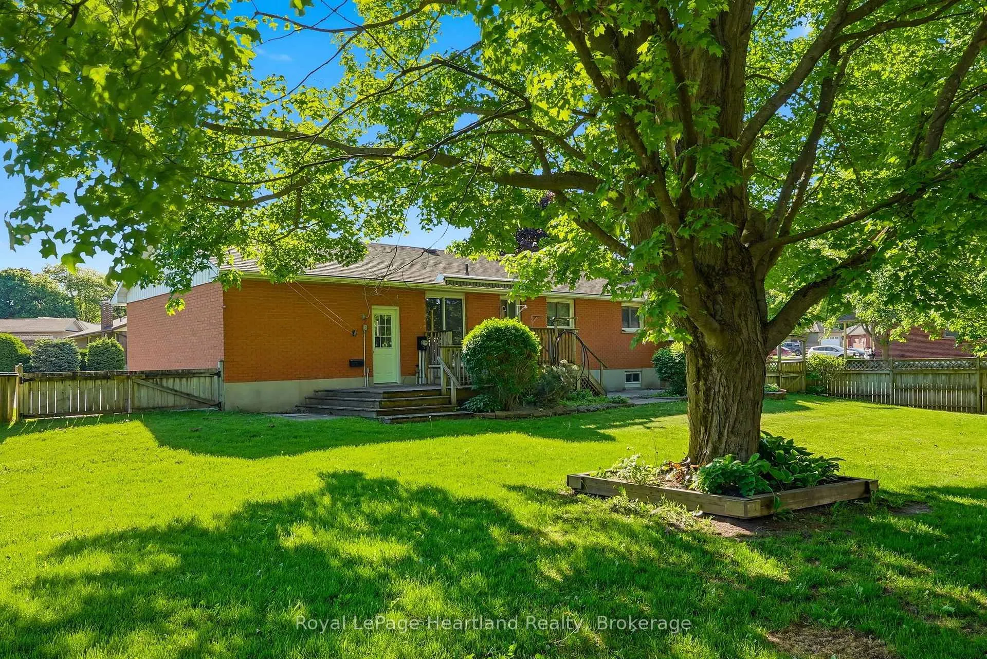Photo 38 of 476 Carling Terrace, North Huron, Wingham — HOMEH