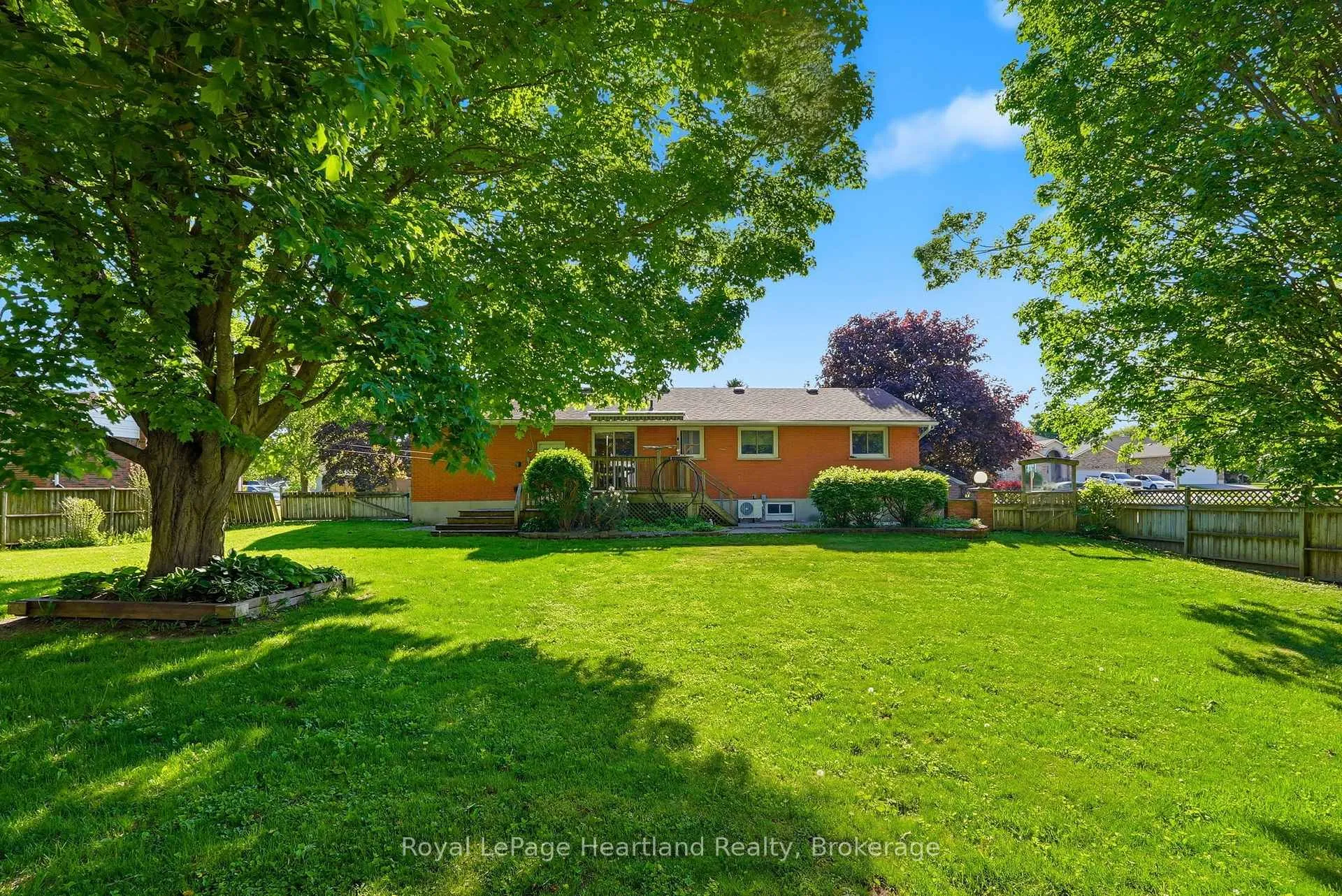 Photo 39 of 476 Carling Terrace, North Huron, Wingham — HOMEH