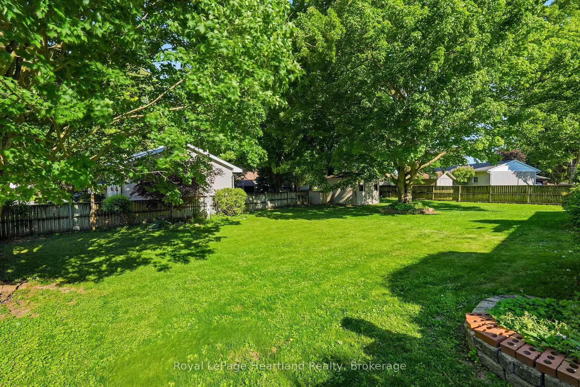 Photo 40 of 476 Carling Terrace, North Huron, Wingham — HOMEH