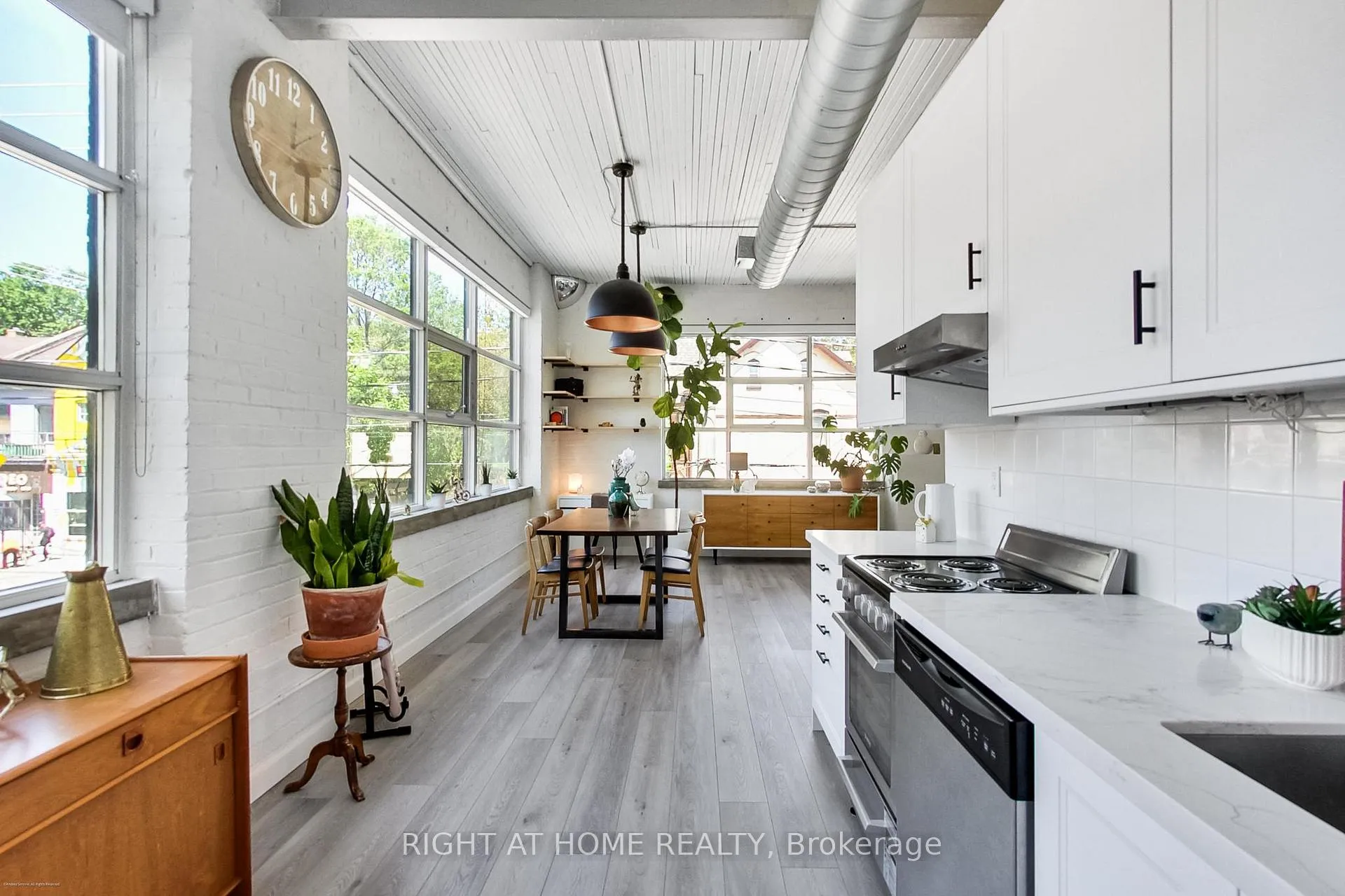 Photo 11 of Unit 218, 365 Dundas Street E, Toronto, Moss Park — HOMEH