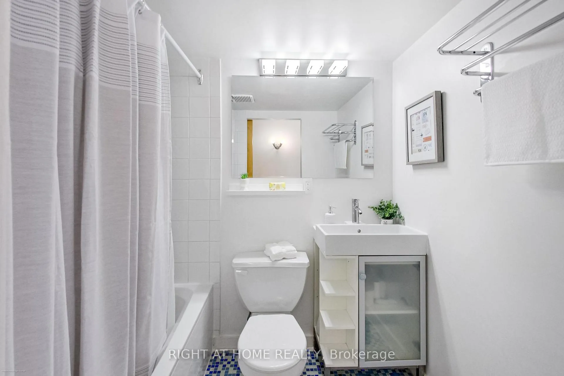 Photo 20 of Unit 218, 365 Dundas Street E, Toronto, Moss Park — HOMEH