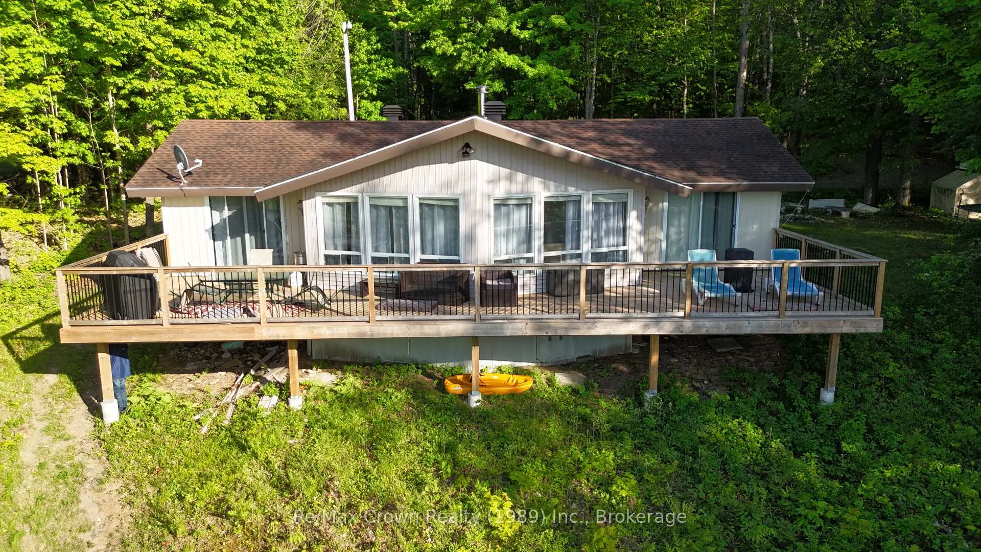 Photo of 581 Limberlost Point Road